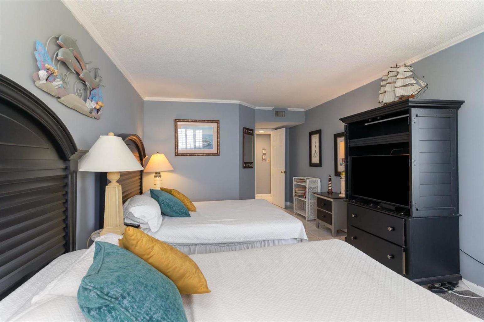 Newly Updated, Exclusive Condo, Spectacular Views! Holiday home