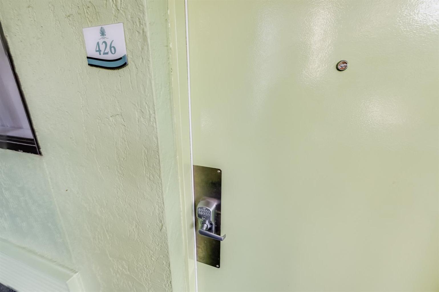 Holiday home Oceanfront 1br With Heated Pools, Coral