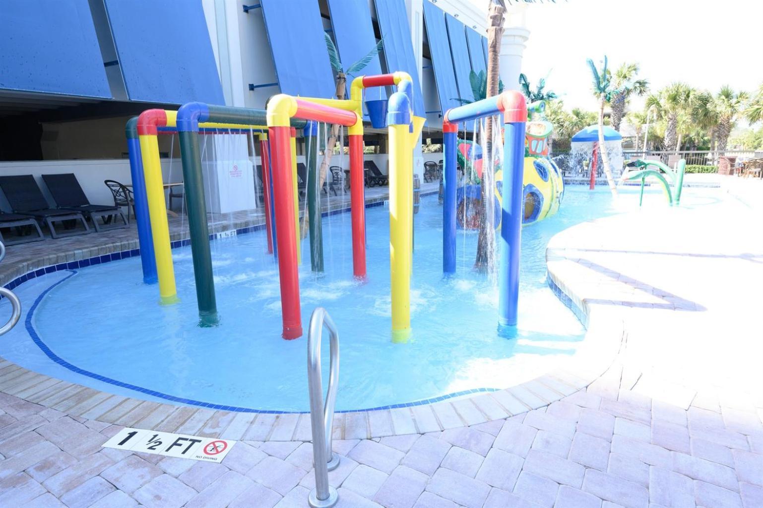 Holiday home Newly Renovated, Oceanfront, Pools,fantastic View! *