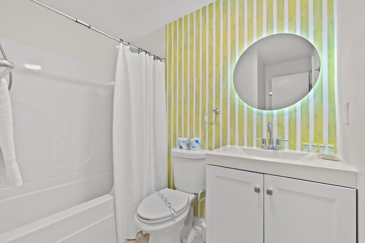 Treehouse Walk To Pet-friendly 301 Apartment Myrtle Beach