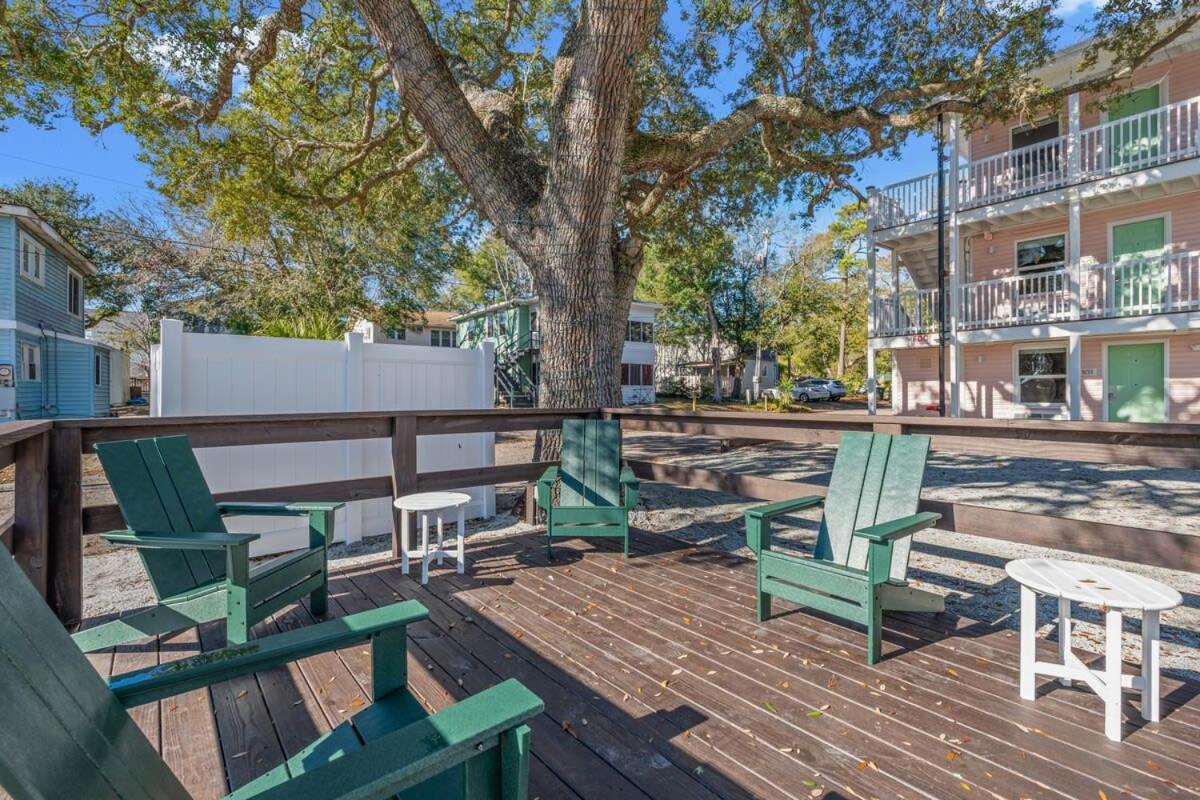 Treehouse Walk To Pet-friendly 201 * Myrtle Beach