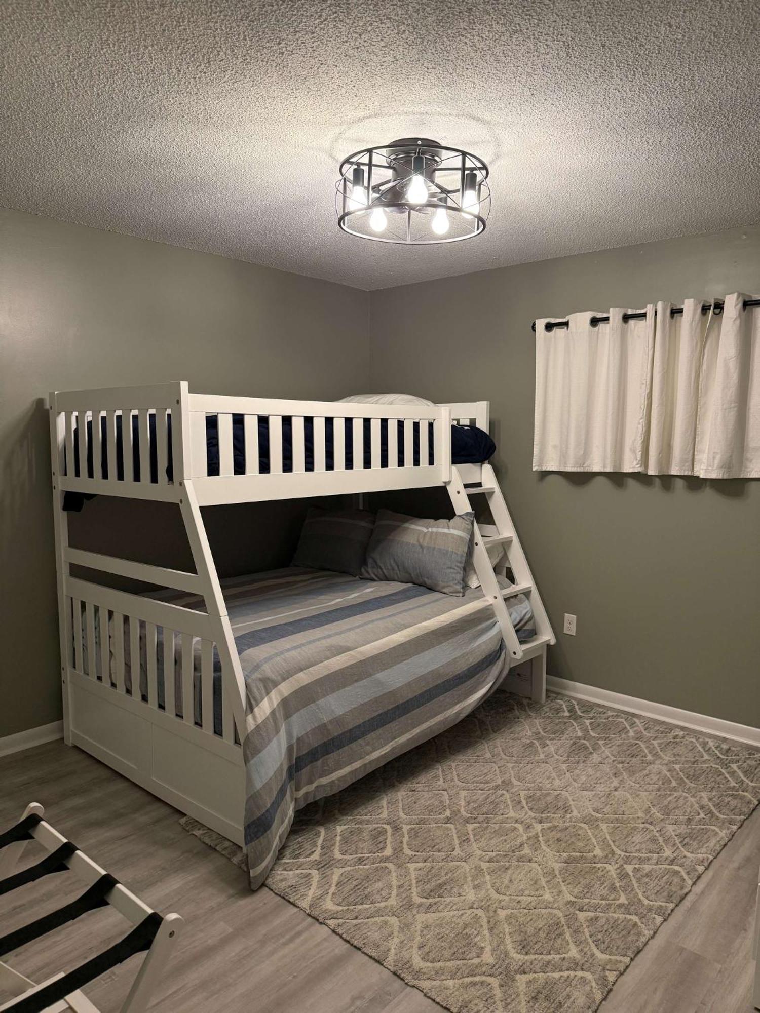 Apartment Great 2 Bedroom 1 & Half Bath Marsh 2m Myrtle Beach