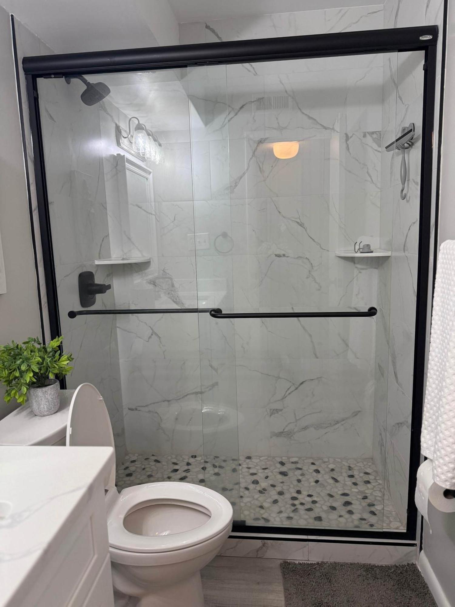 Apartment Great 2 Bedroom 1 & Half Bath Marsh 2m
