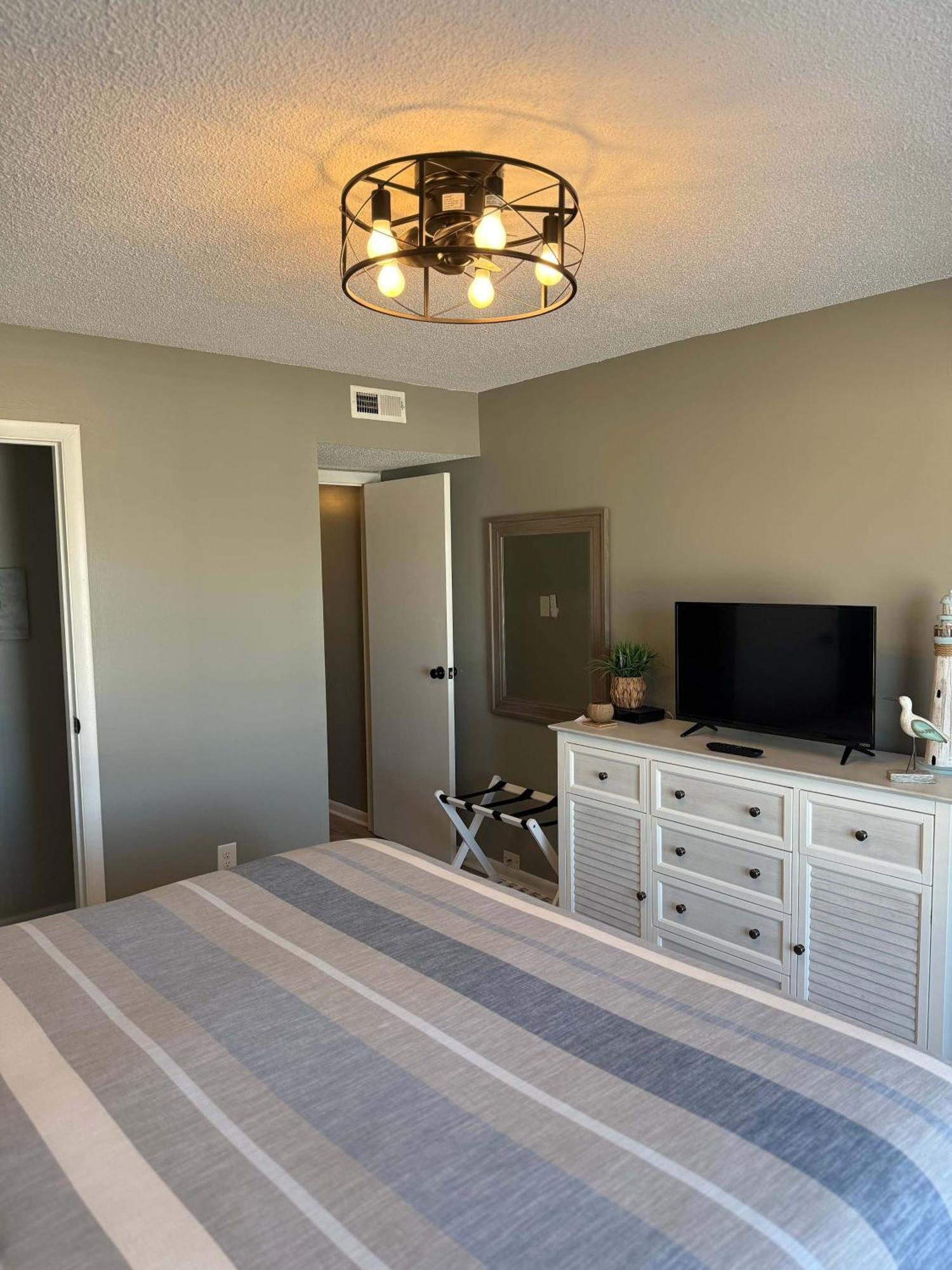 Apartment Great 2 Bedroom 1 & Half Bath Marsh 2m Myrtle Beach