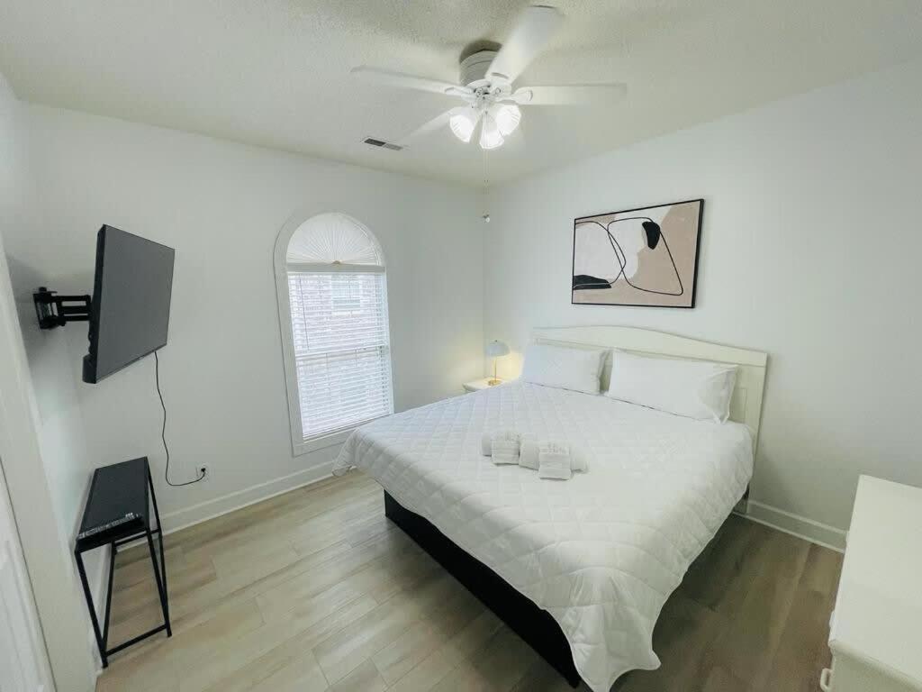 Apartment And Cozy 1br At Magnolia Place *