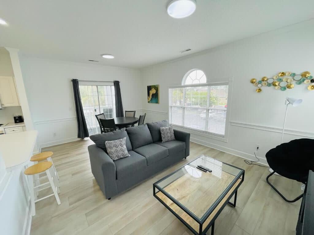 Apartment And Cozy 1br At Magnolia Place *