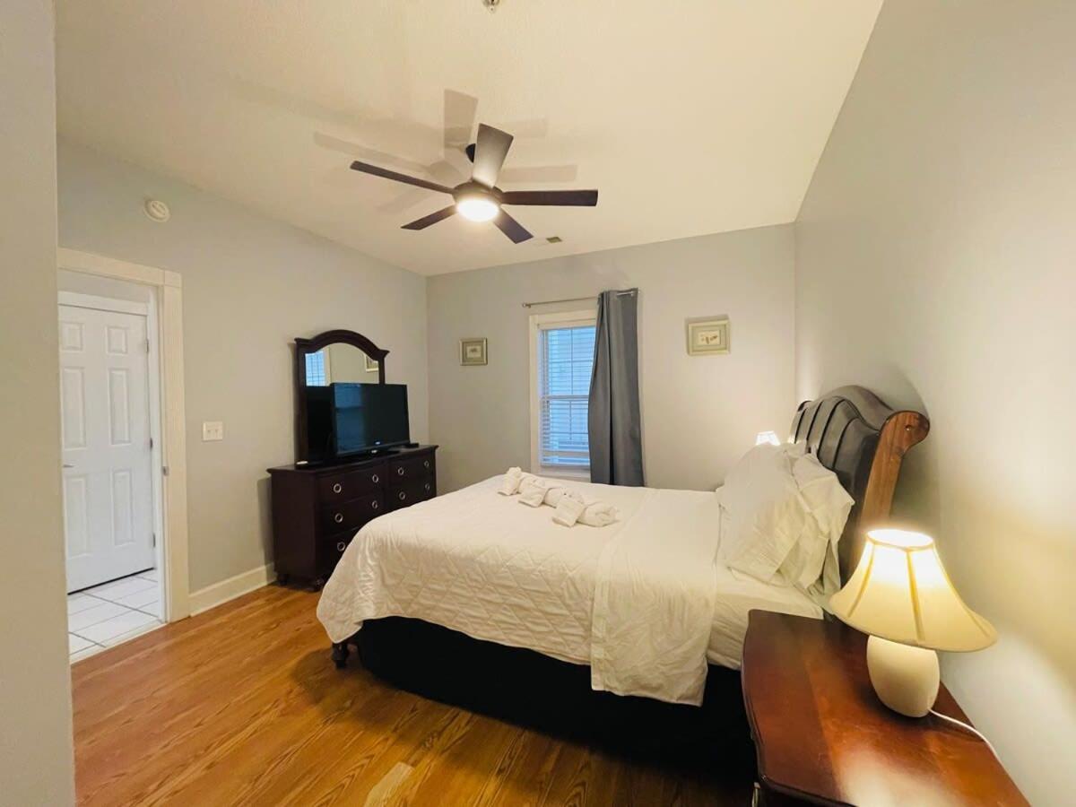 First Floor Gorgeous In Myrtle Holiday home