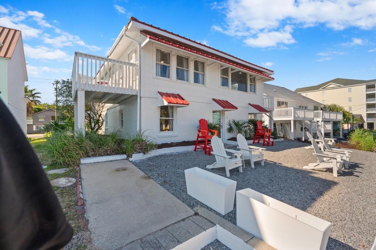 Apartment Pet-friendly Steps To The Seahorse Ranch #1