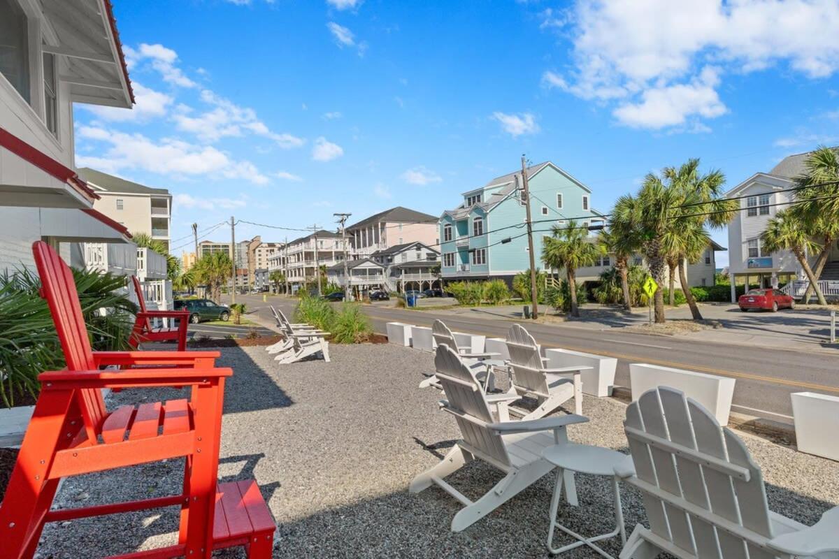 Apartment Pet-friendly Steps To The Seahorse Ranch #1 *