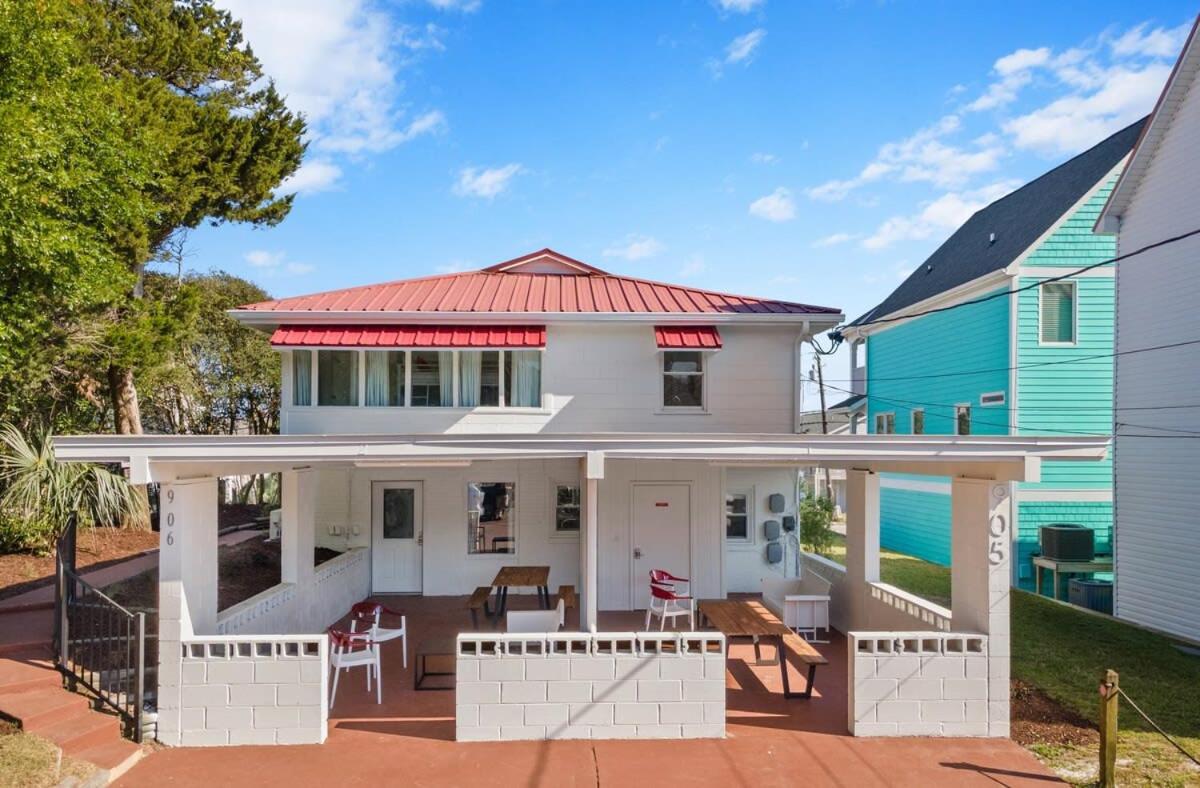 Pet-friendly Steps To The Seahorse Ranch #1 Apartment Myrtle Beach