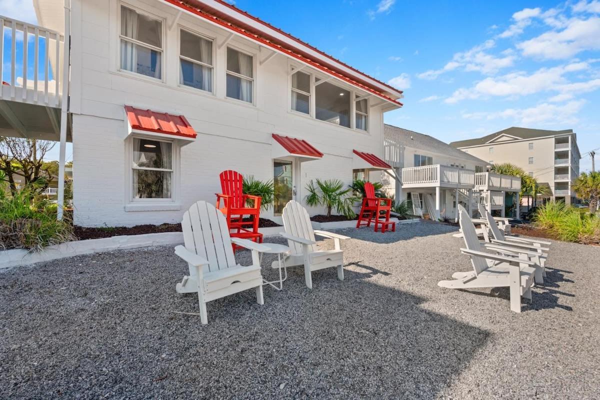 Apartment Pet-friendly Steps To The Seahorse Ranch #1 *