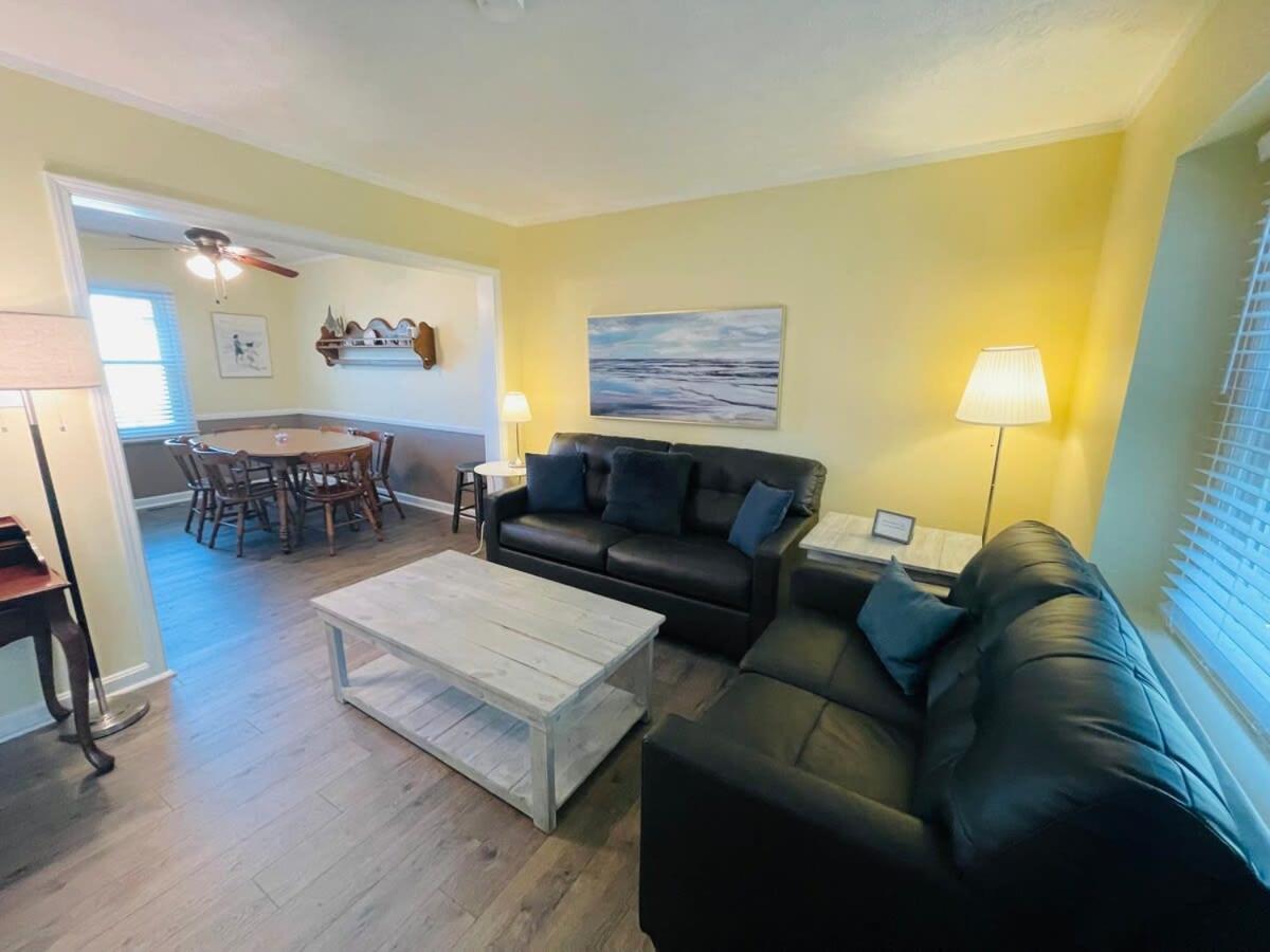 Holiday home Relax In Cozy Townhouse 2block To The *