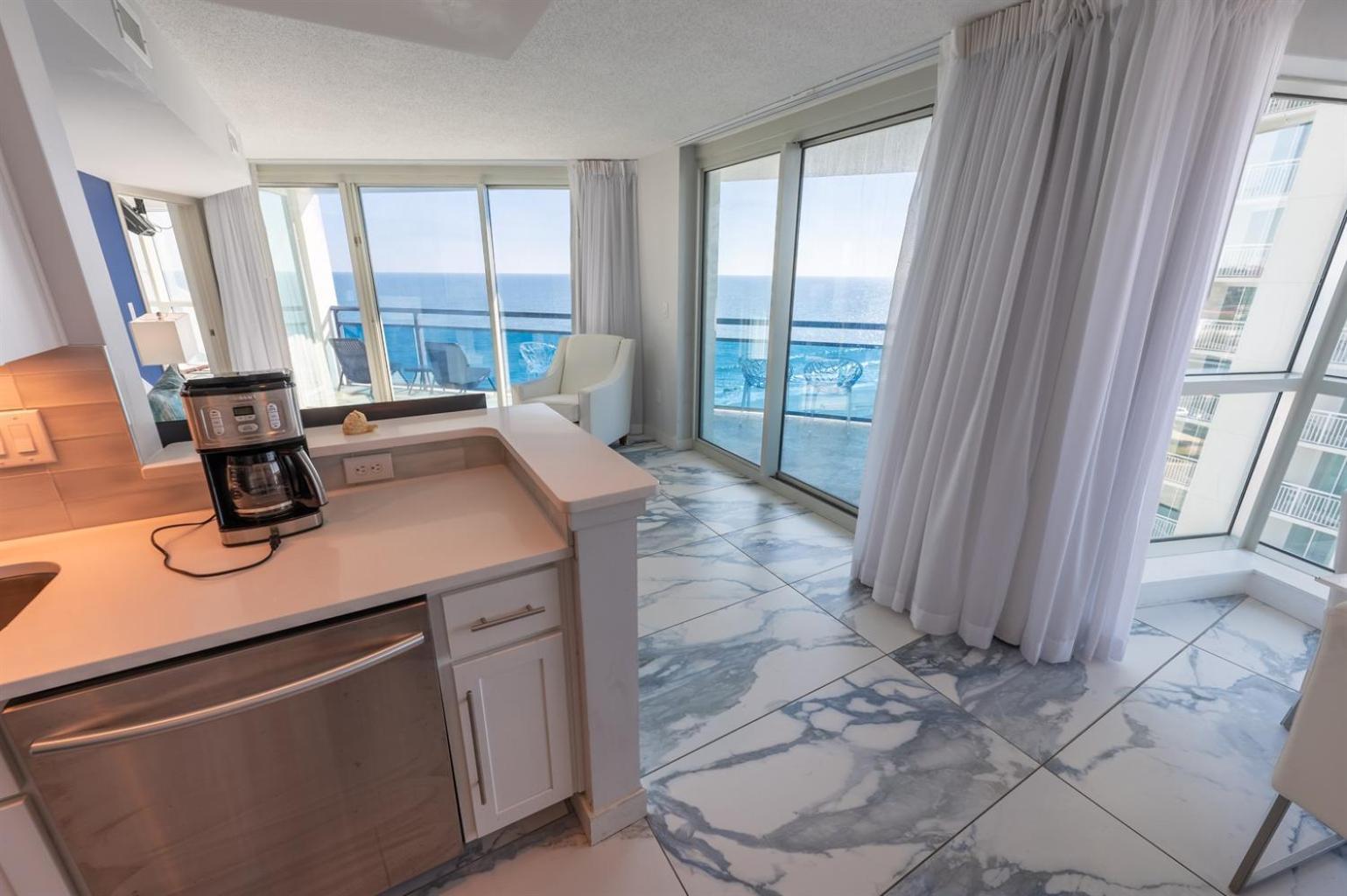 Paradise Breathtaking Oceanfront Oceans One Aparthotel *