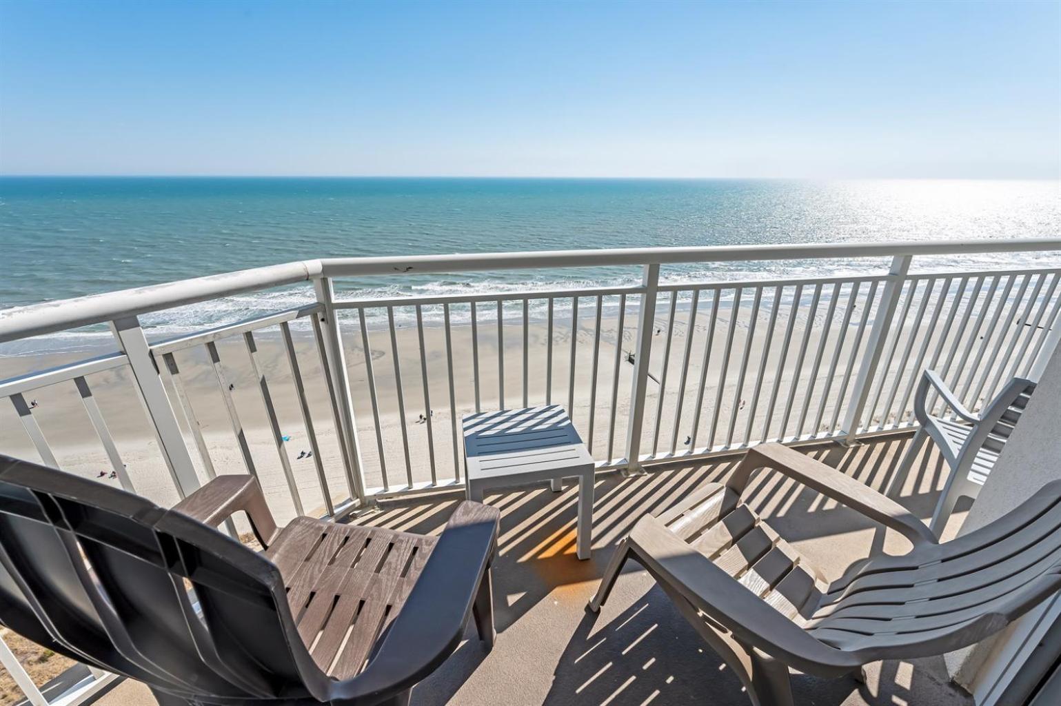Baywatch Renovated, Unobstructed Oceanfront Views!