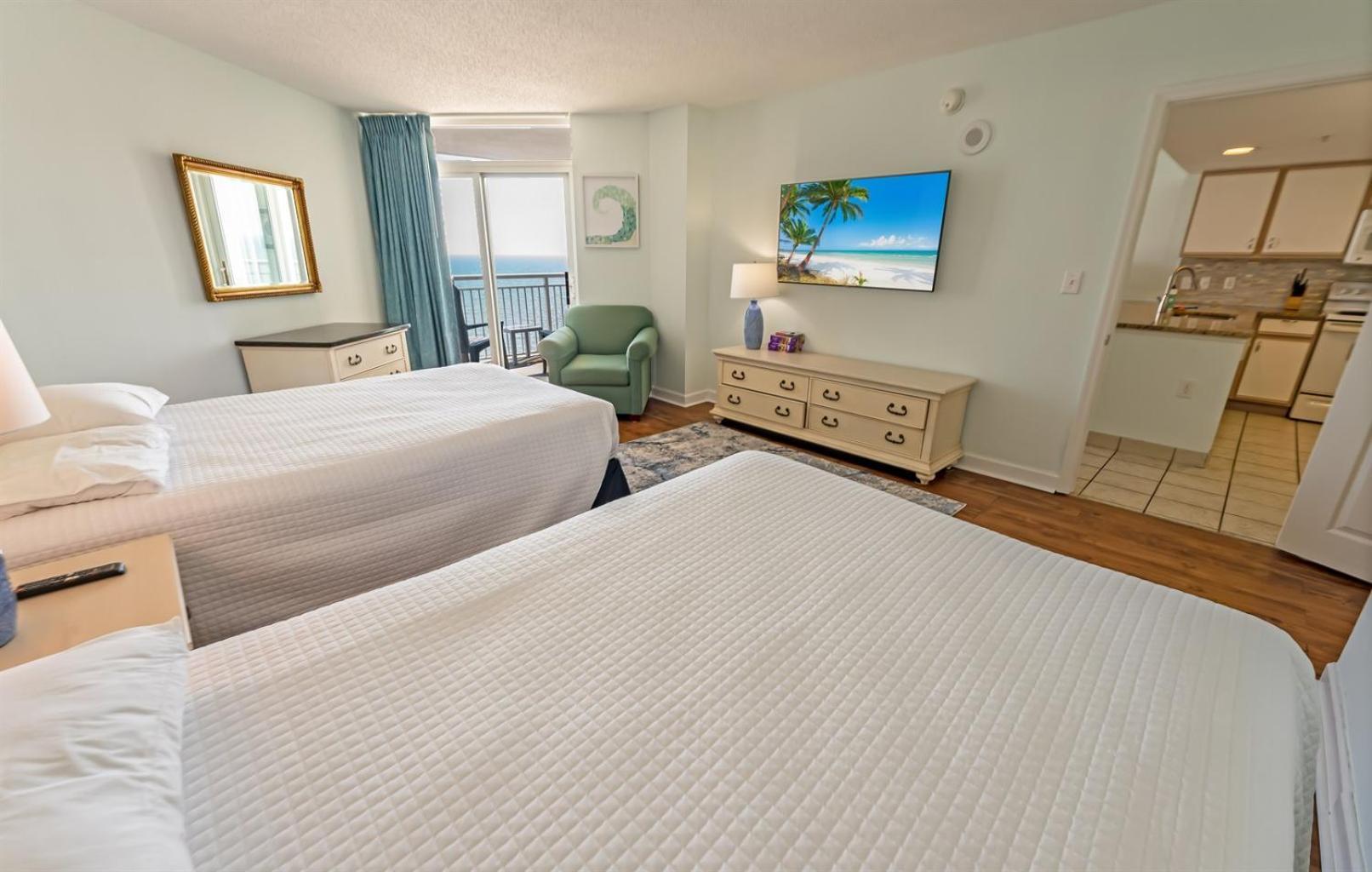 Baywatch Renovated, Unobstructed Oceanfront Views! Holiday home