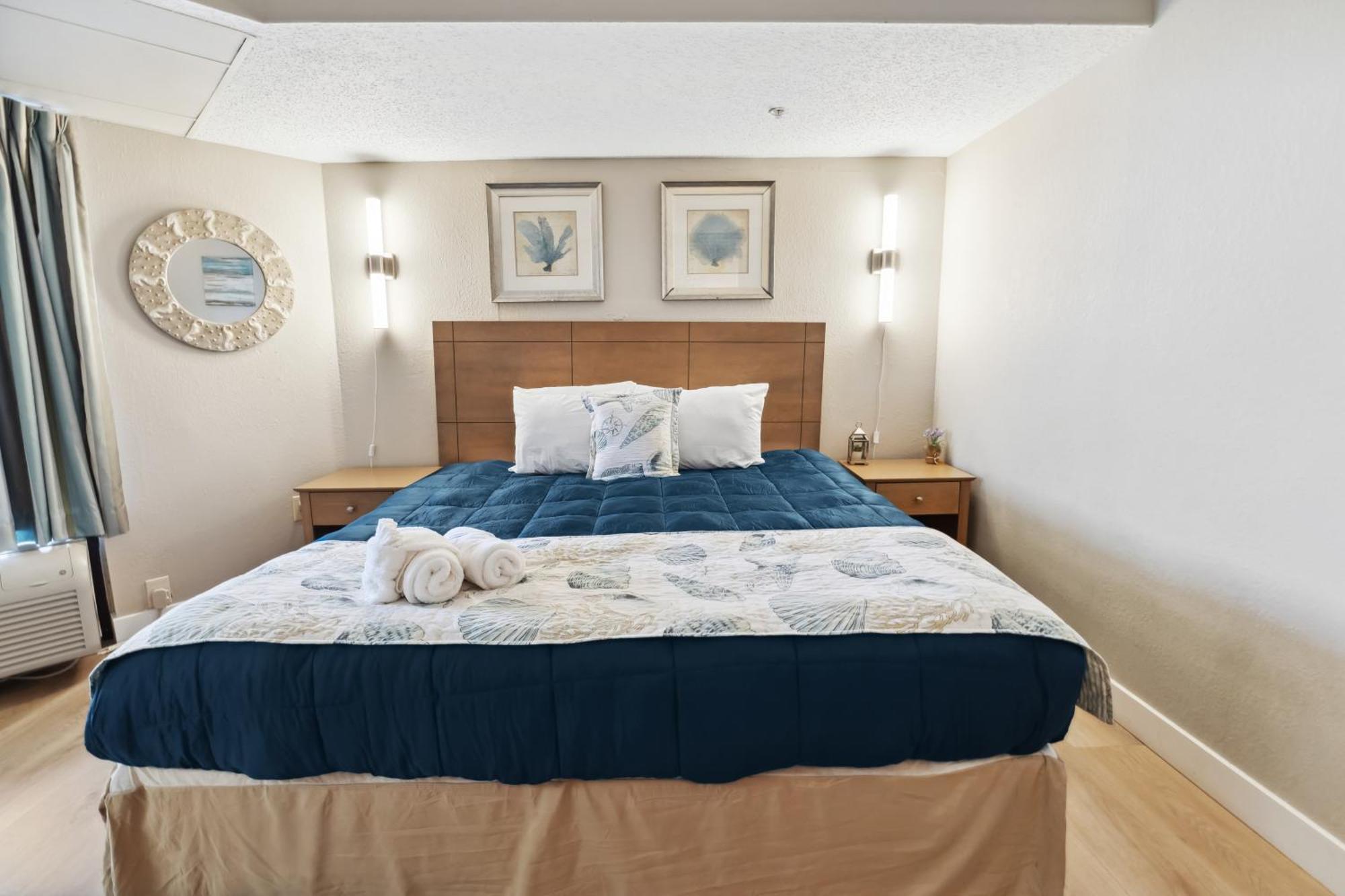 2 Ocean View King At Landmark Myrtle * Myrtle Beach