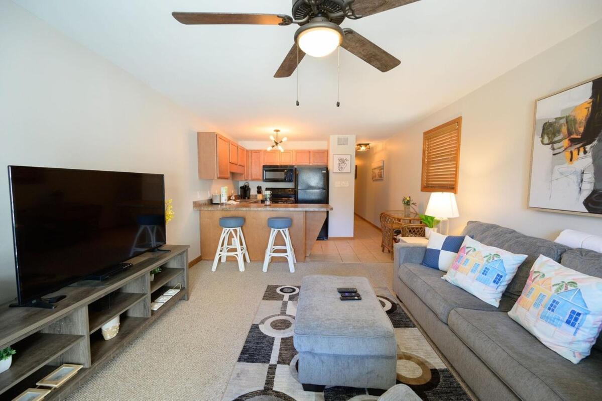 Charming Garden Condo, Steps To Beach! *