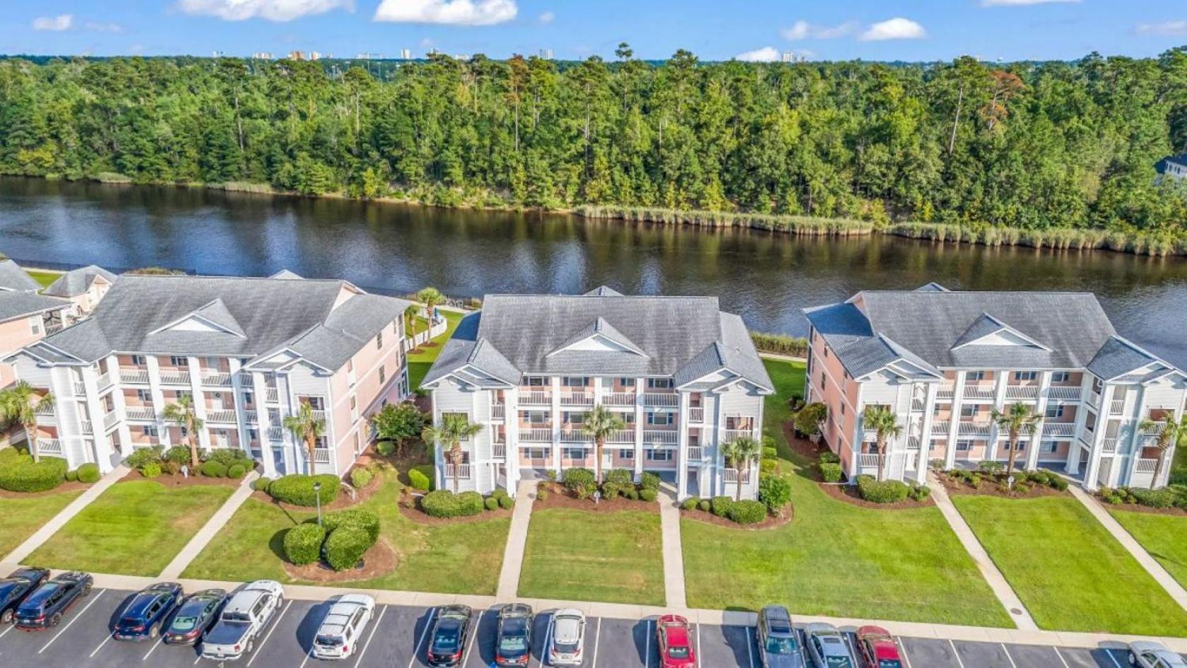 Gorgeous 2 Bedroom Along The Intracoastal Waterway *