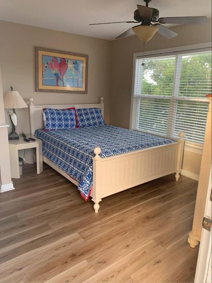Holiday home M49 Ocean Lakes Pet Friendly Golf Cart-beach Bum *