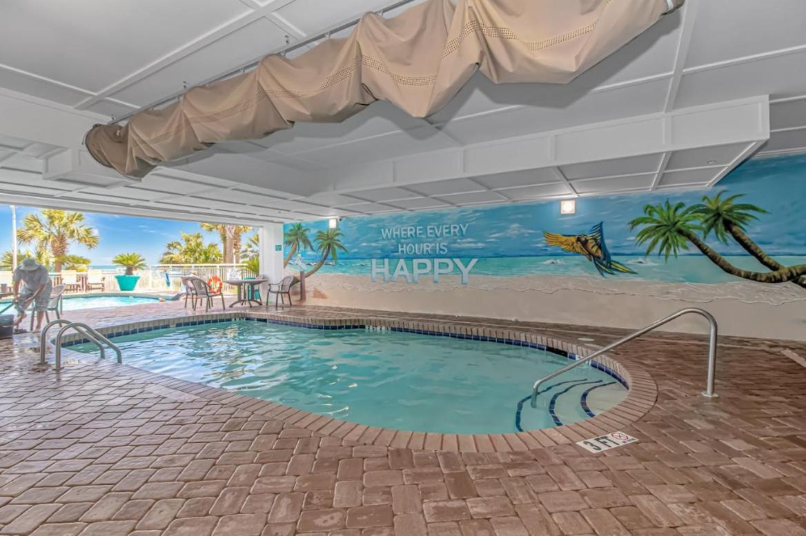 Beautiful Renovated 2 Bedroom With Direct Ocean Views! Paradise 1907 Holiday home Myrtle Beach