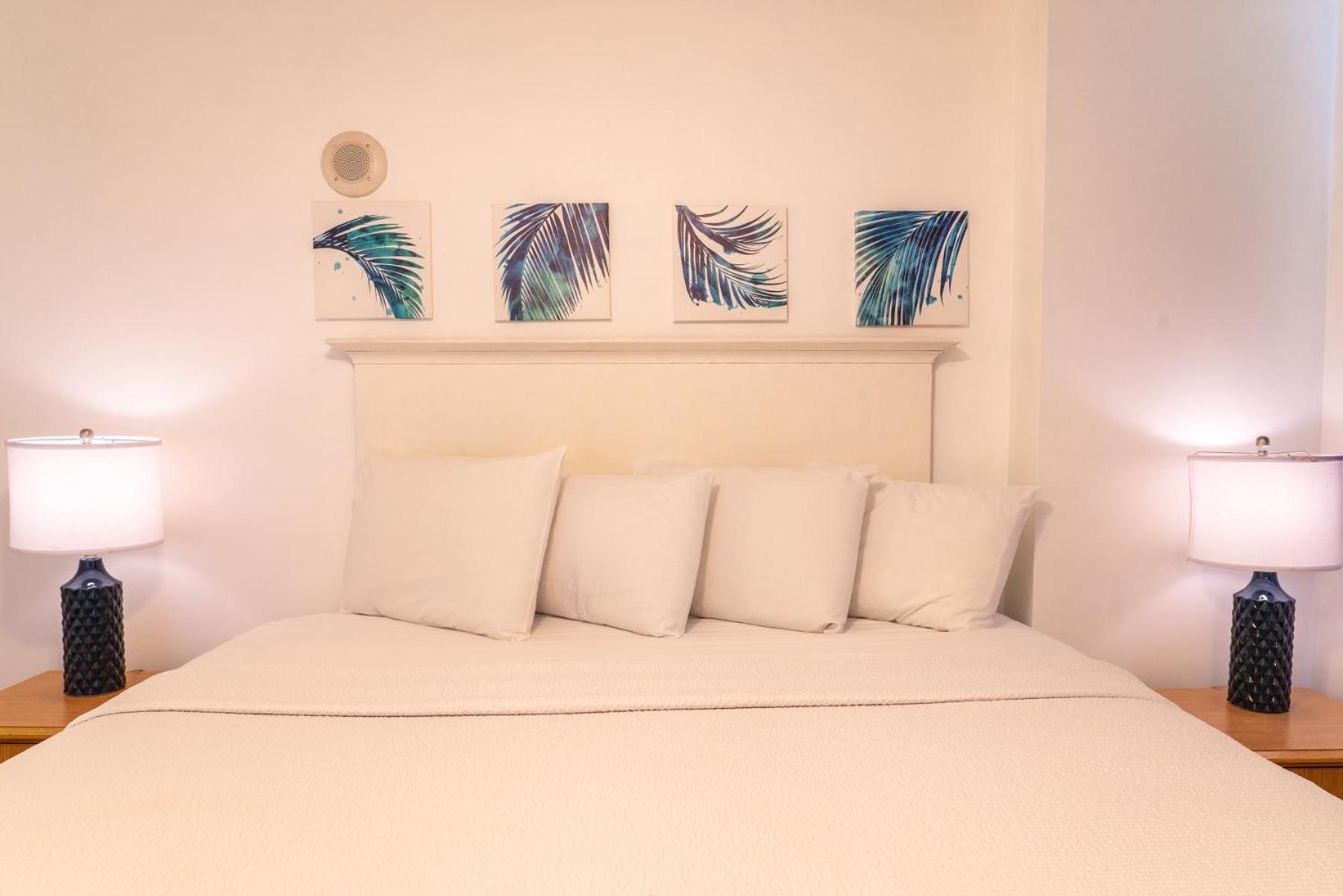 Holiday home Beautiful Renovated 2 Bedroom With Direct Ocean Views! Paradise 1907 Myrtle Beach