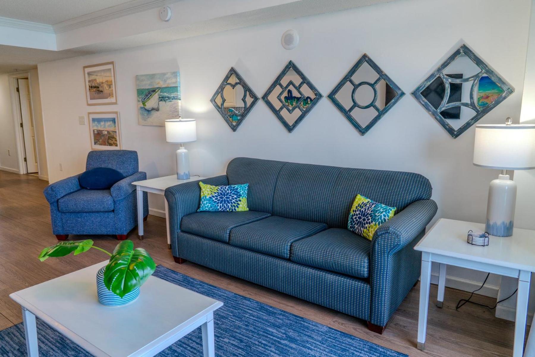 Holiday home Beautiful Renovated 2 Bedroom With Direct Ocean Views! Paradise 1907