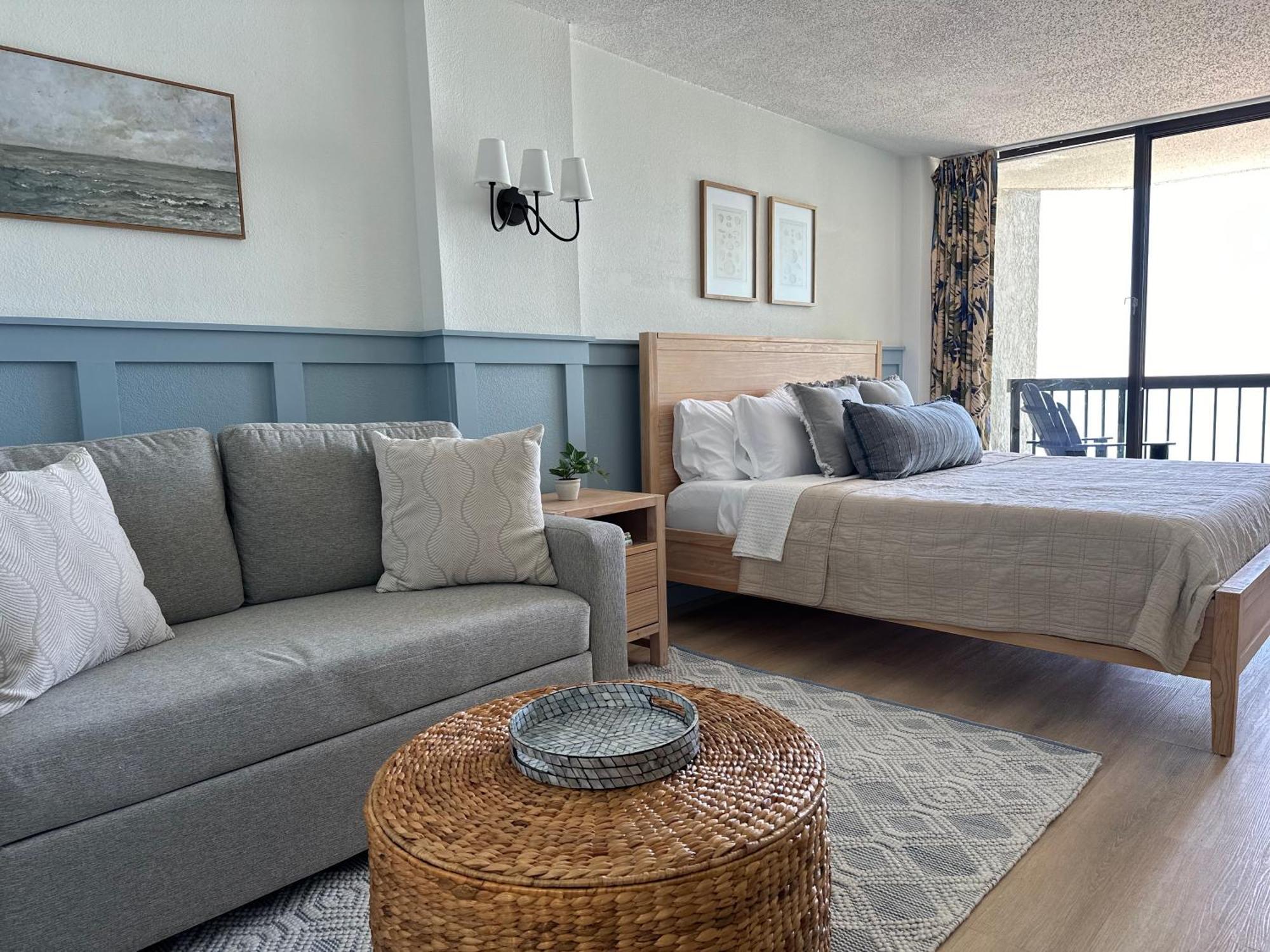 Aparthotel Ocean Front King Studio-resort Building-sleeps Up To 3 Myrtle Beach