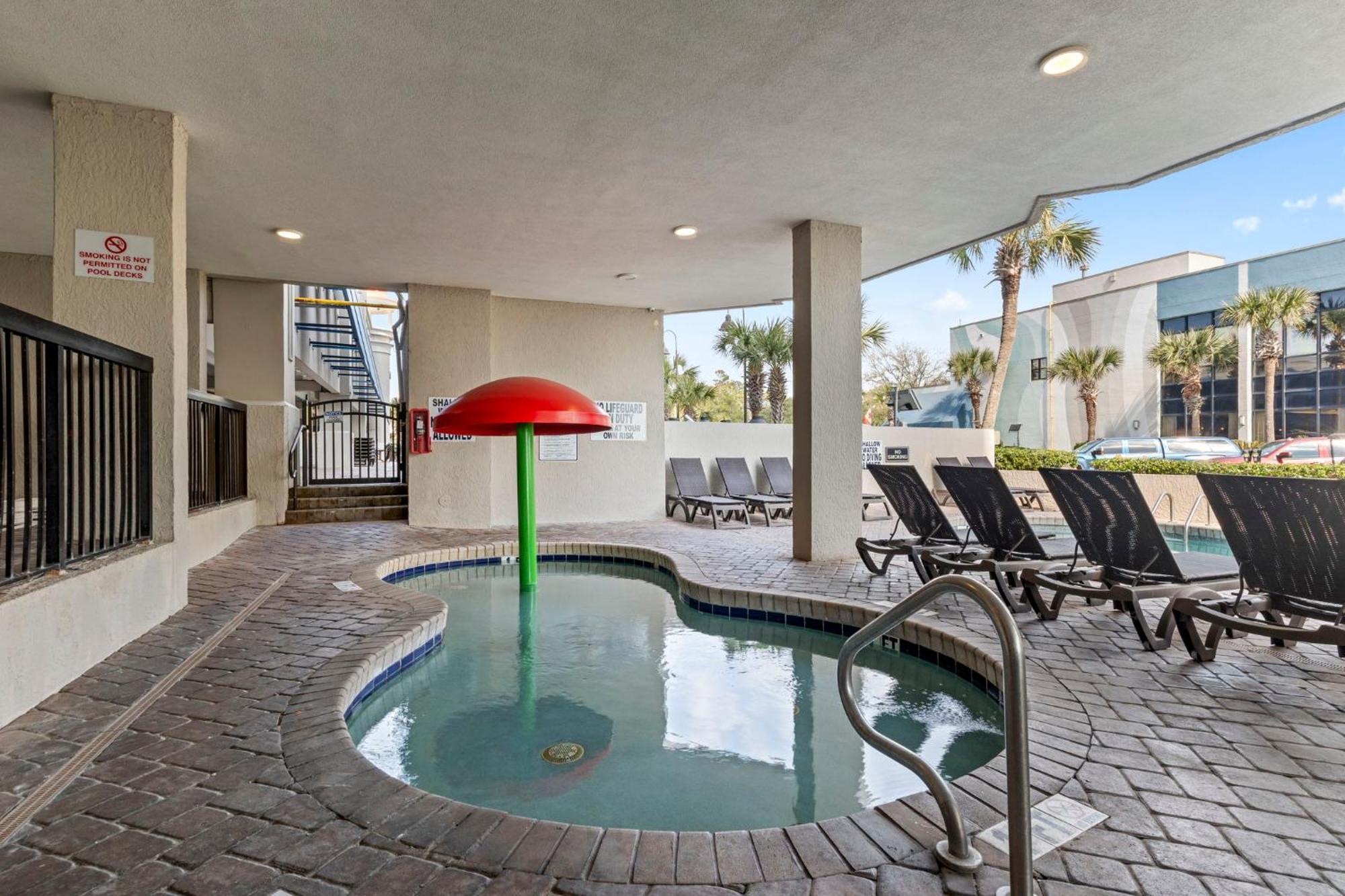 New Oceanfront In W/ Pools & Hot Tubs Aparthotel *
