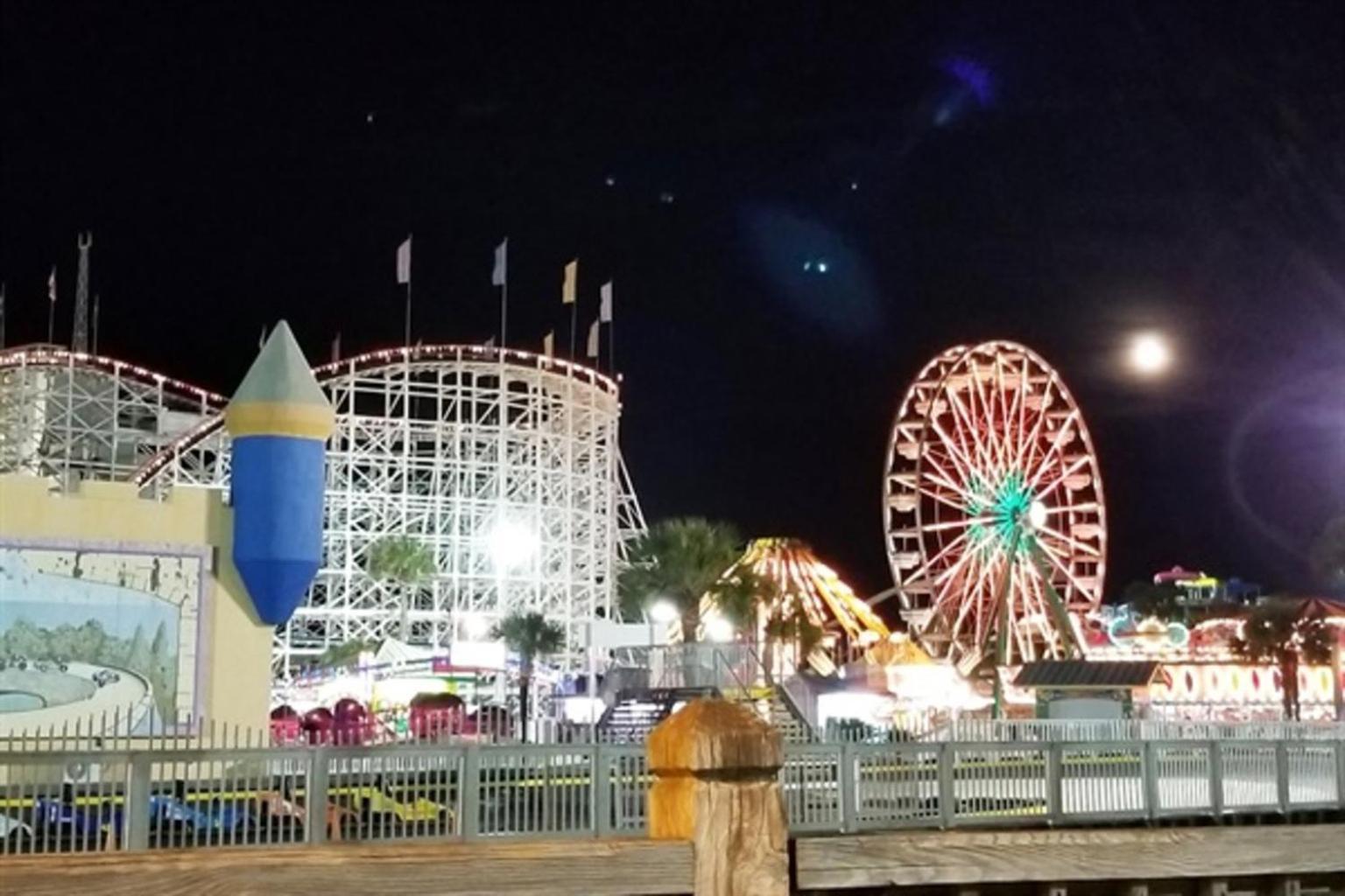 Holiday home Ocean Annie's Oceanview Studio,scenic Views,pools! Myrtle Beach