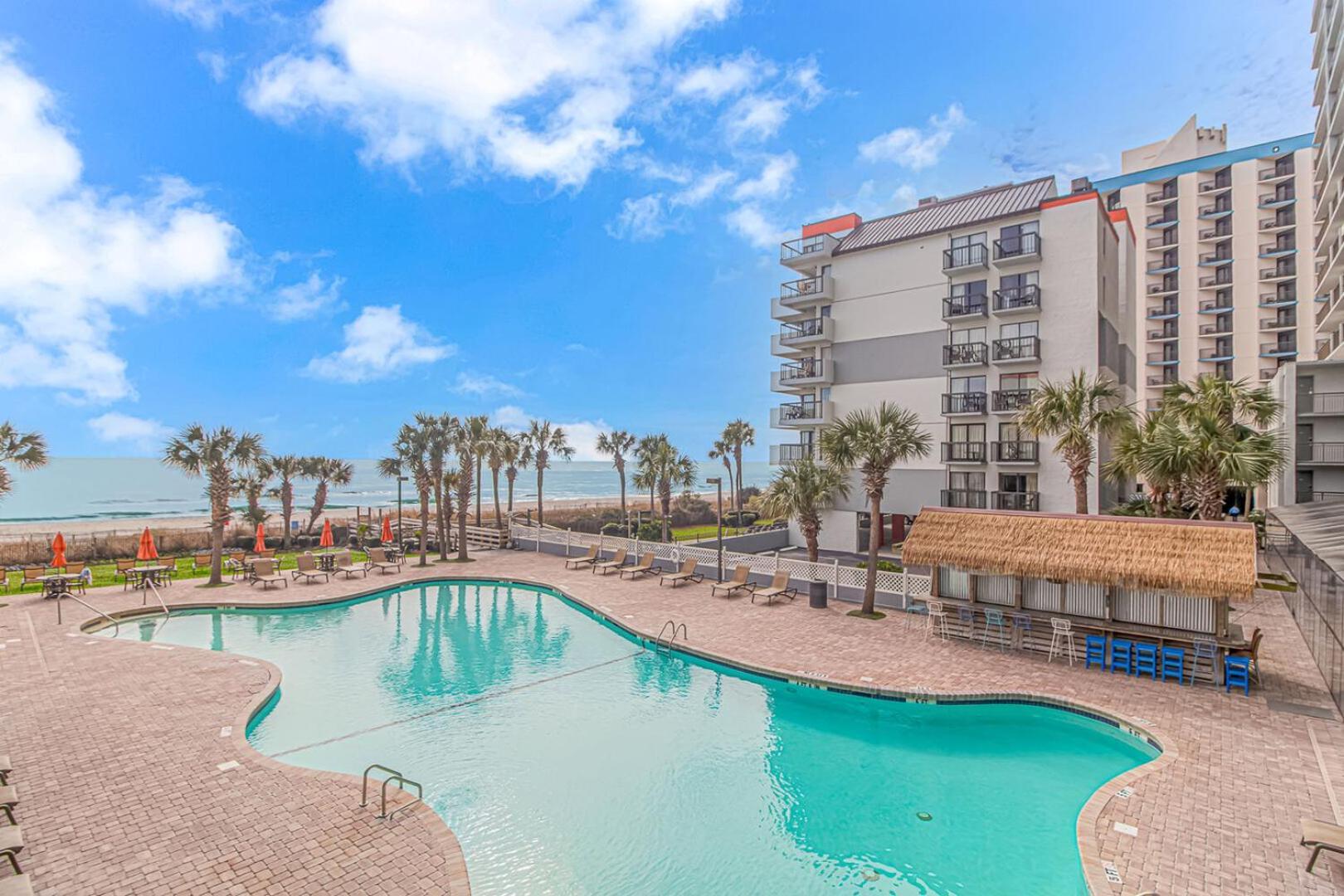 Immaculate Ocean View King Suite!- Grande Cayman Unit 437 - Sleeps 4 Guests! Holiday home Myrtle Beach