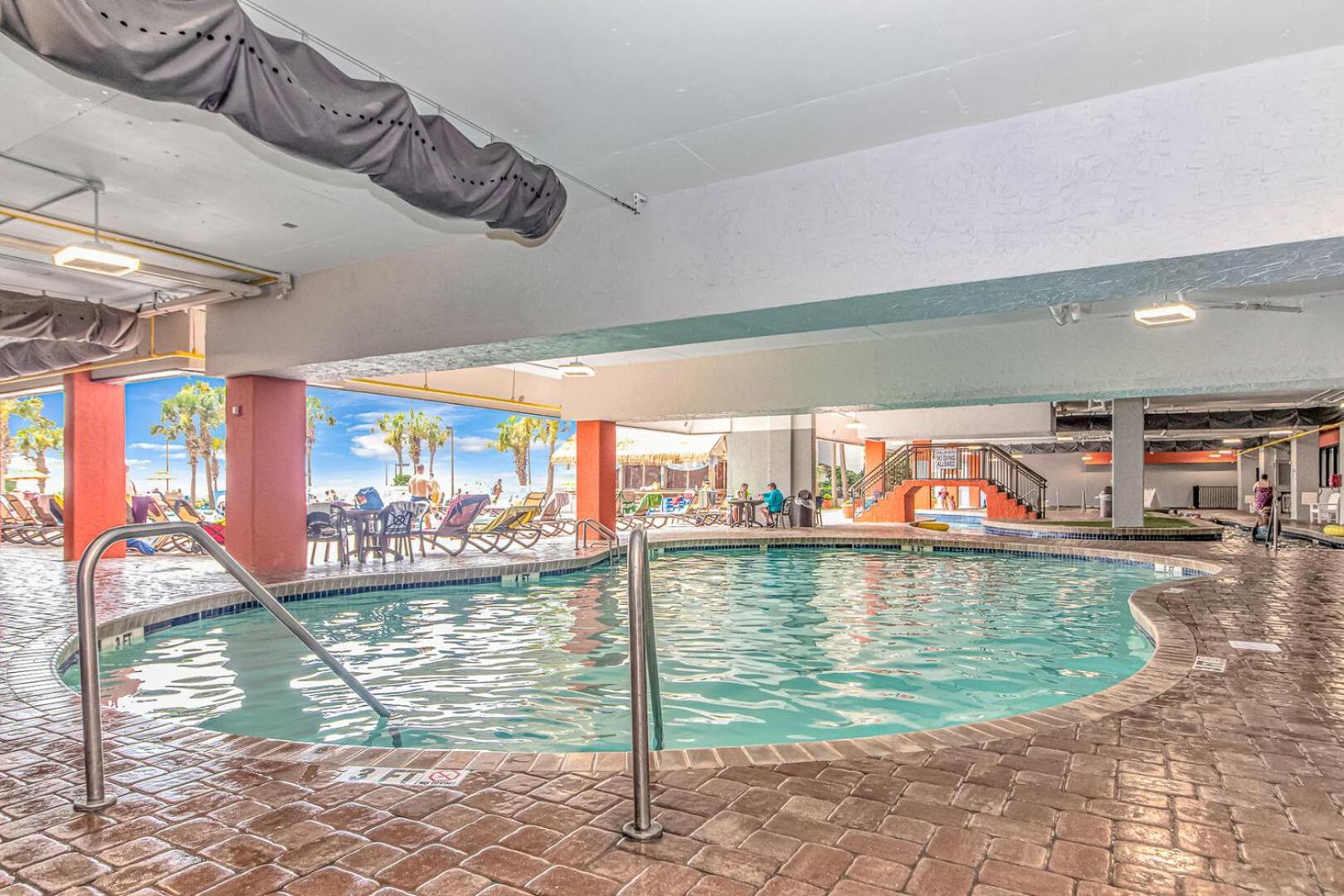 Immaculate Ocean View King Suite!- Grande Cayman Unit 437 - Sleeps 4 Guests!