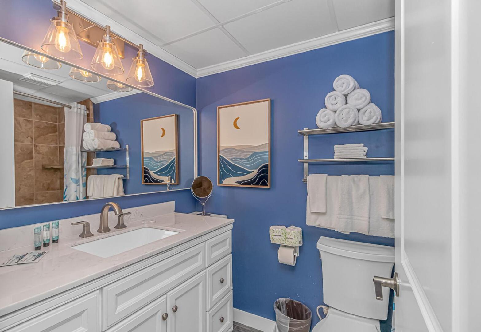 Holiday home Immaculate Ocean View King Suite!- Grande Cayman Unit 437 - Sleeps 4 Guests!
