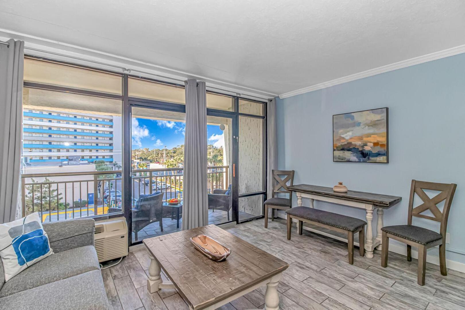 Holiday home Immaculate Ocean View King Suite!- Grande Cayman Unit 437 - Sleeps 4 Guests!