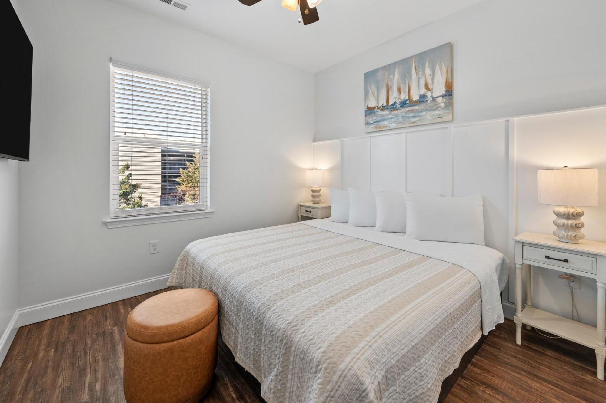 208 Unit B By Together *