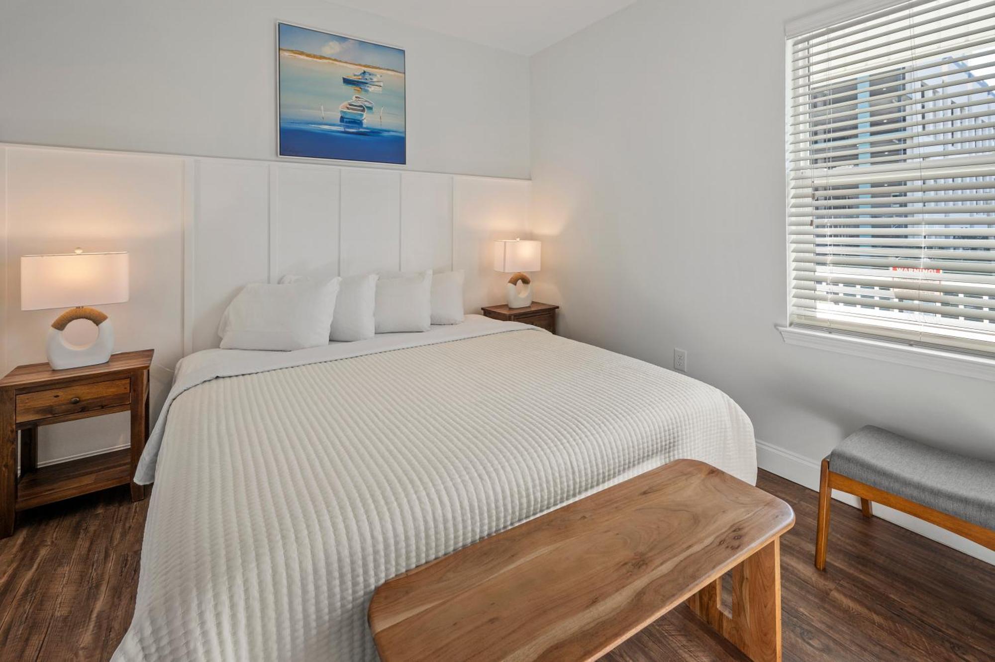 208 Unit B By Together *