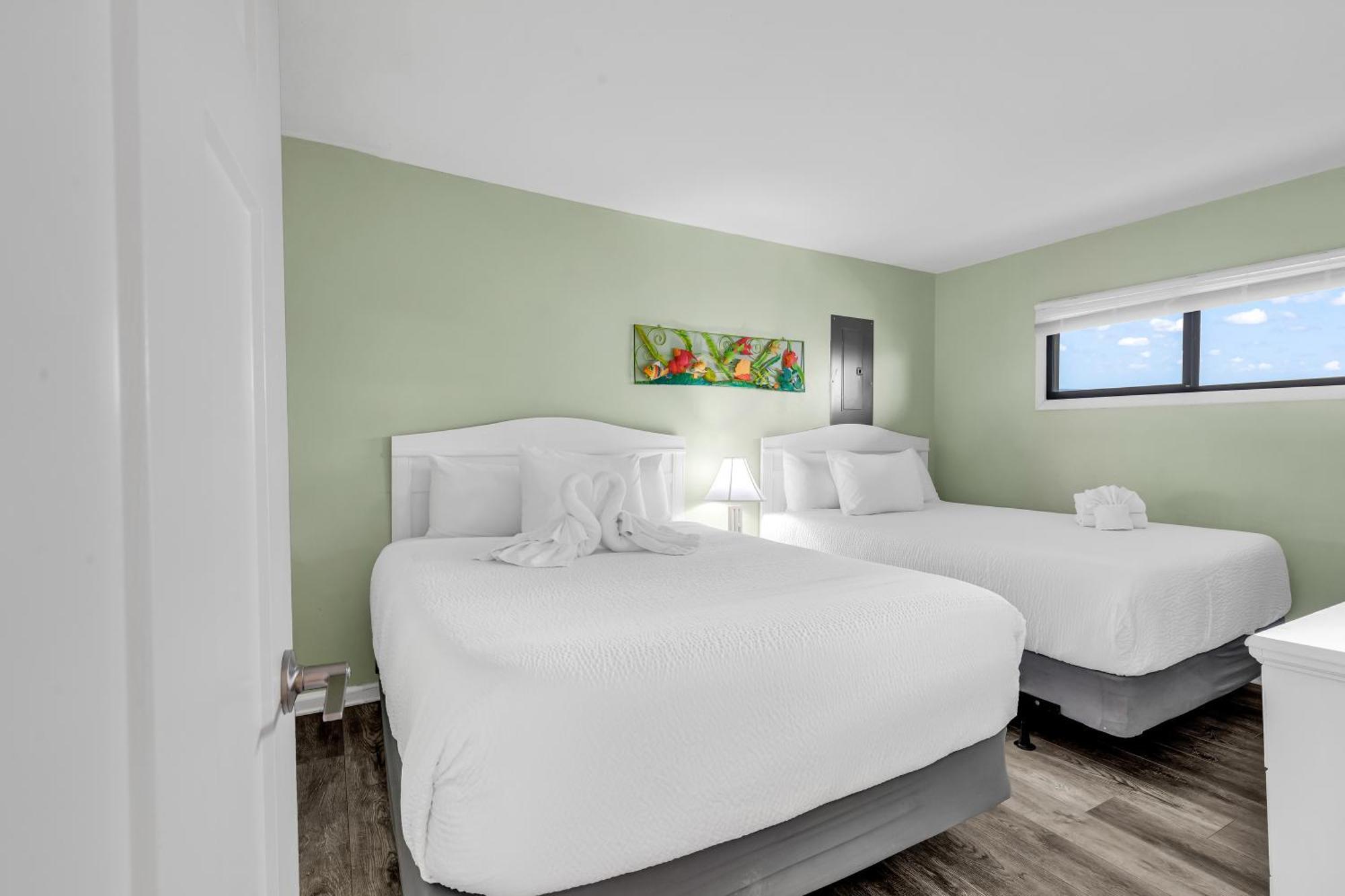 Oceanfront Steps To The W No Fees Apartment *