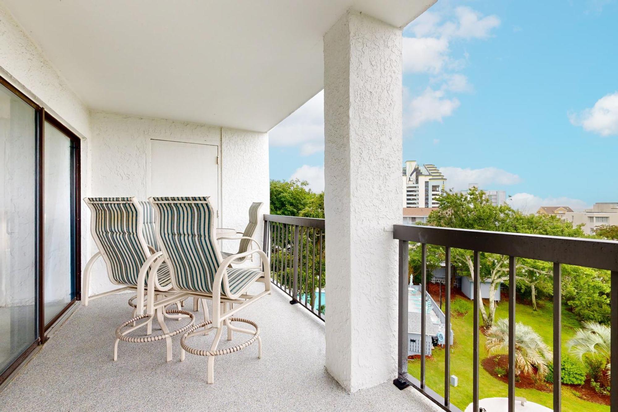 Sea Tower 406 Apartment *
