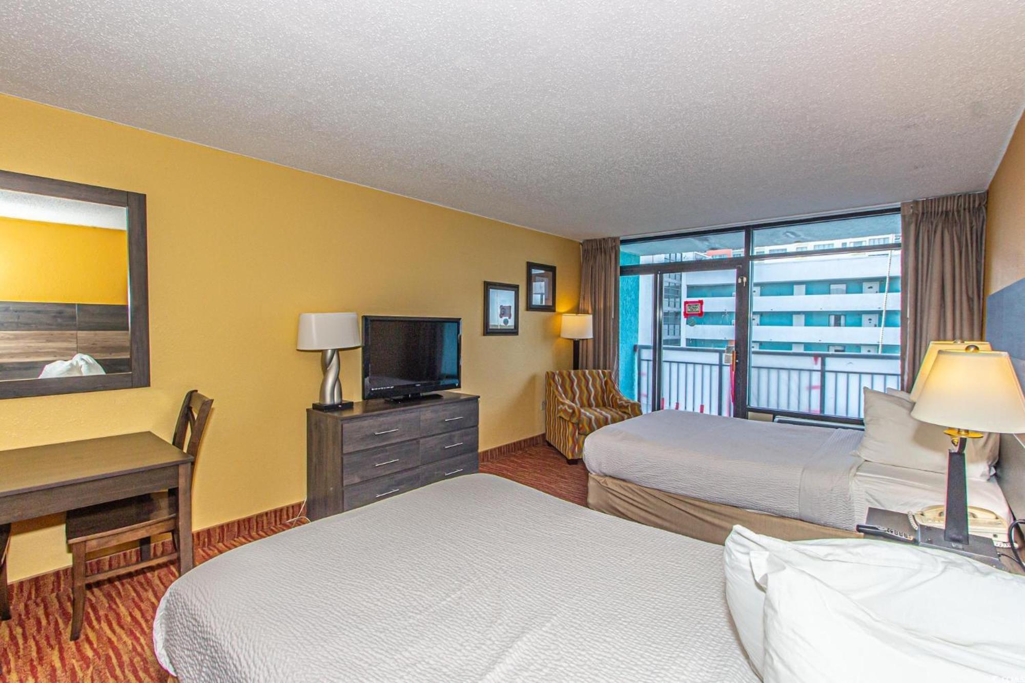 Cozy Double Queen For 4! Landmark 1410 Holiday home
