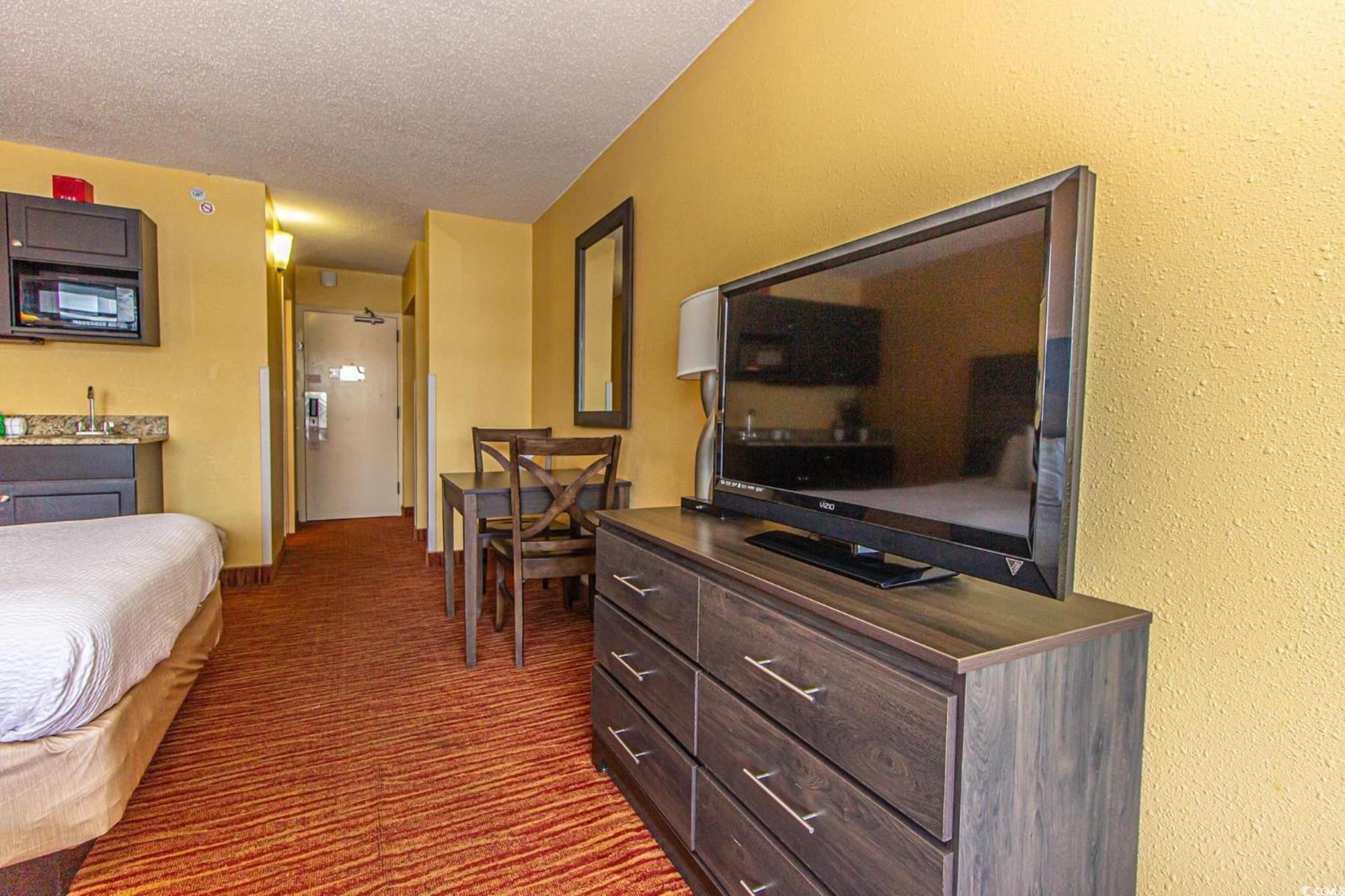 Cozy Double Queen For 4! Landmark 1410 Holiday home