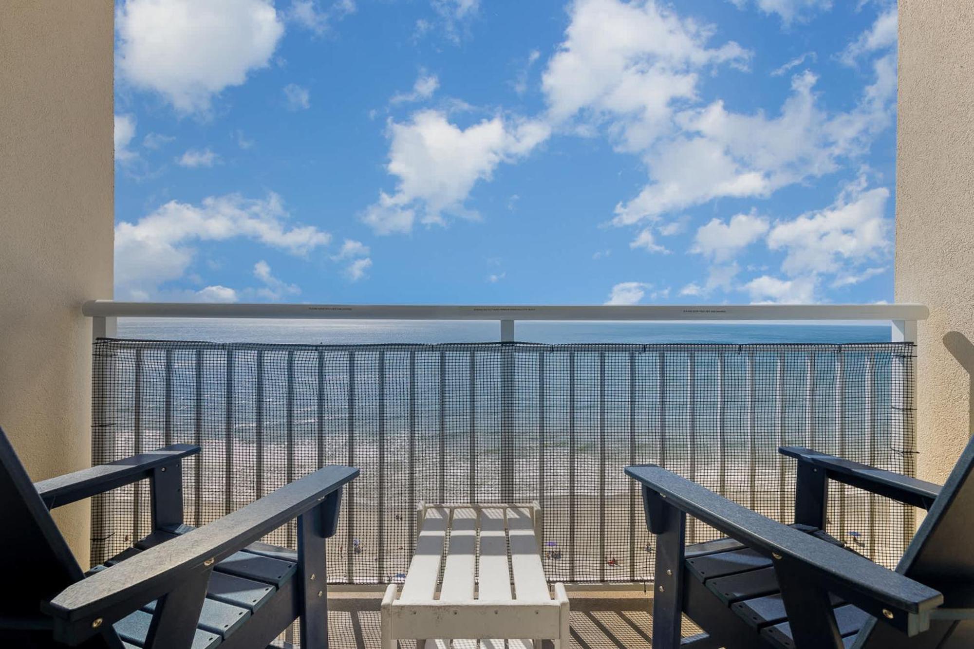 Baywatch 1734 - Oceanfront Apartment *
