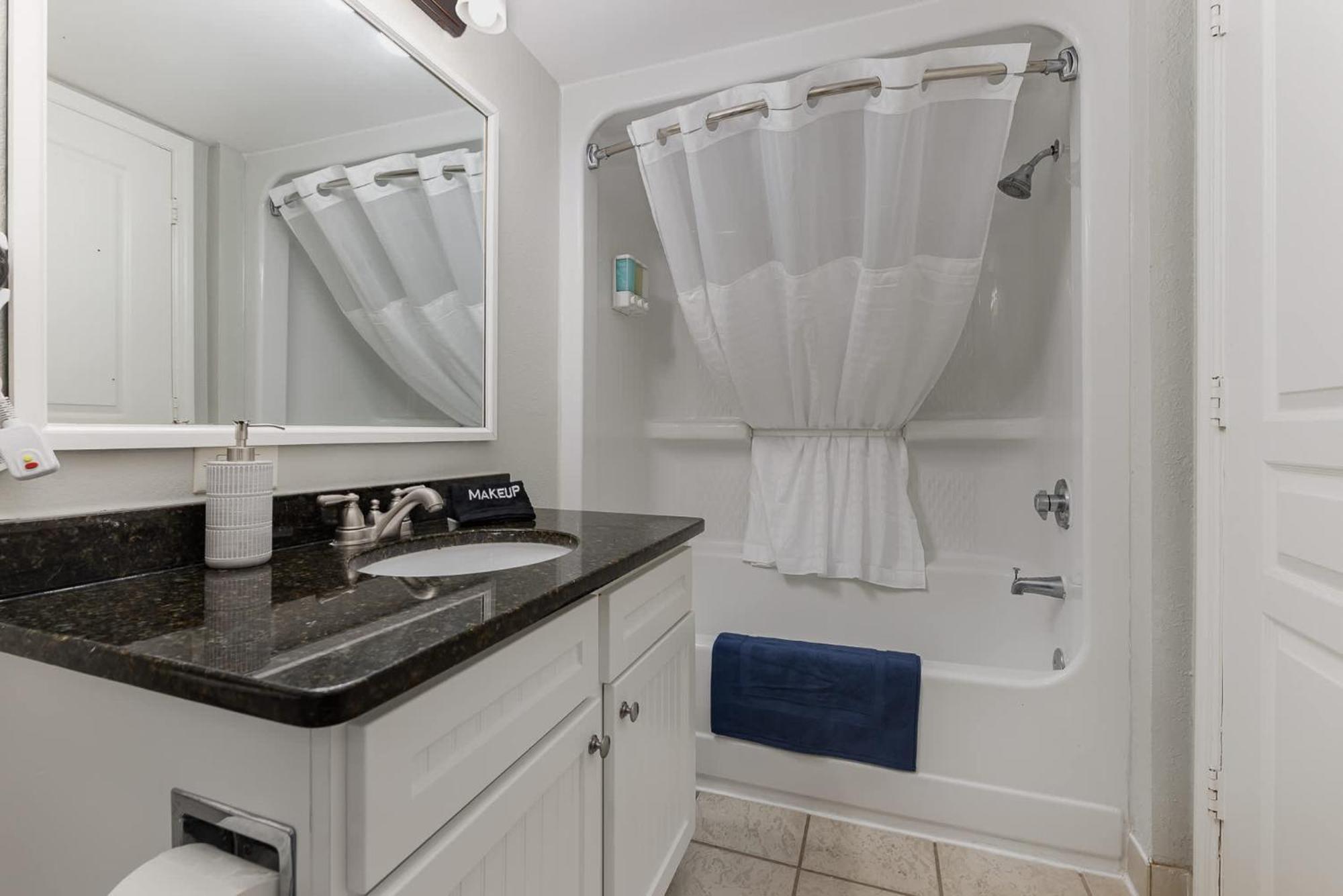 Apartment Baywatch 1734 - Oceanfront *