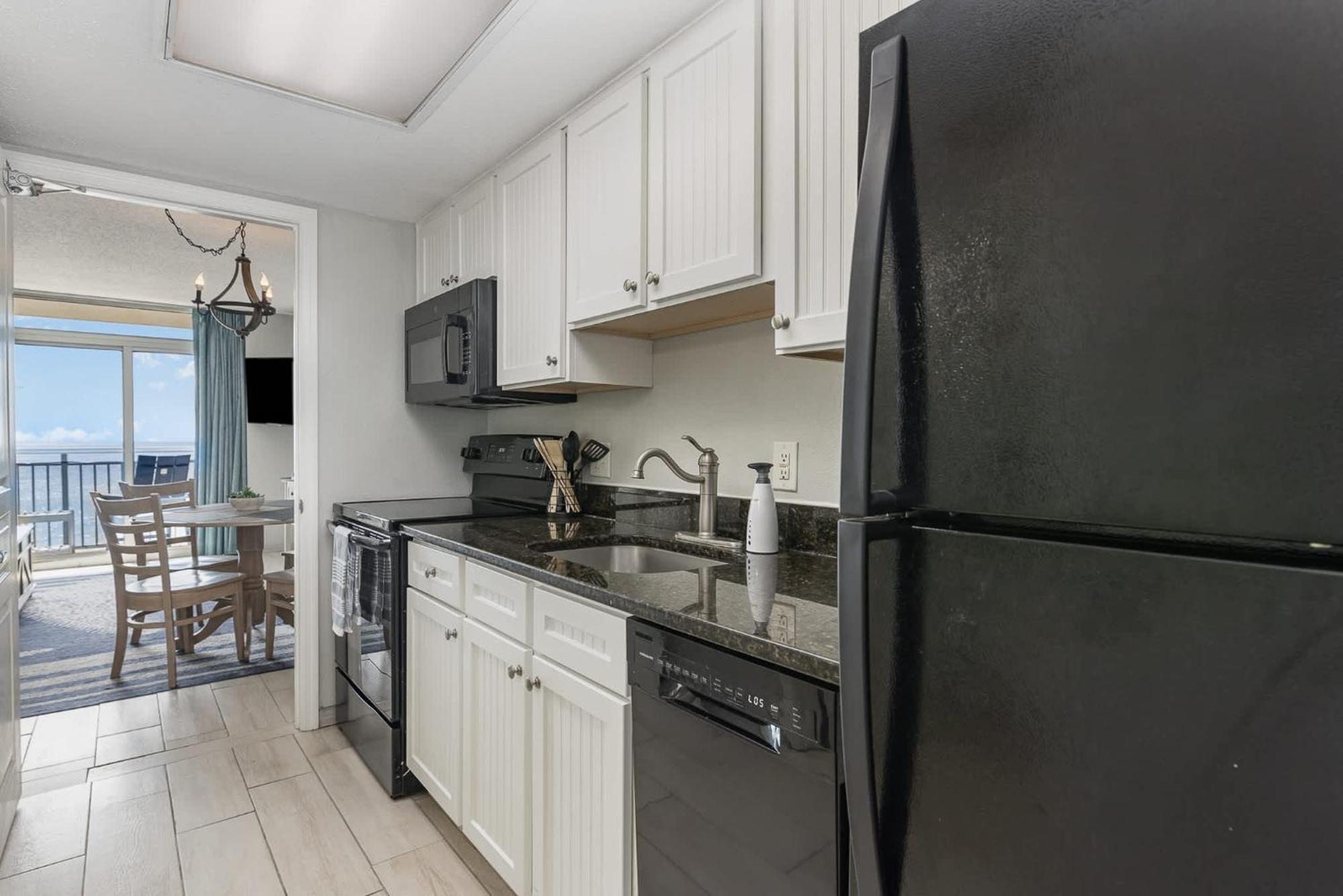 Baywatch 1734 - Oceanfront Apartment *