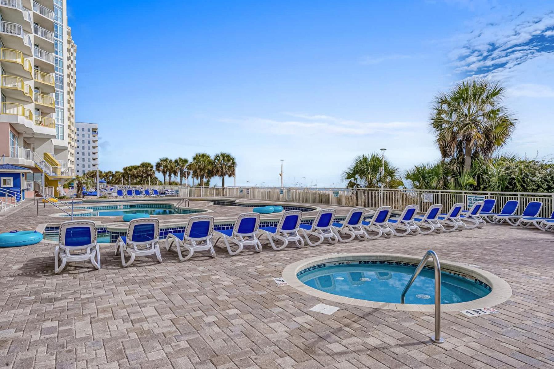 Baywatch 1734 - Oceanfront Apartment *