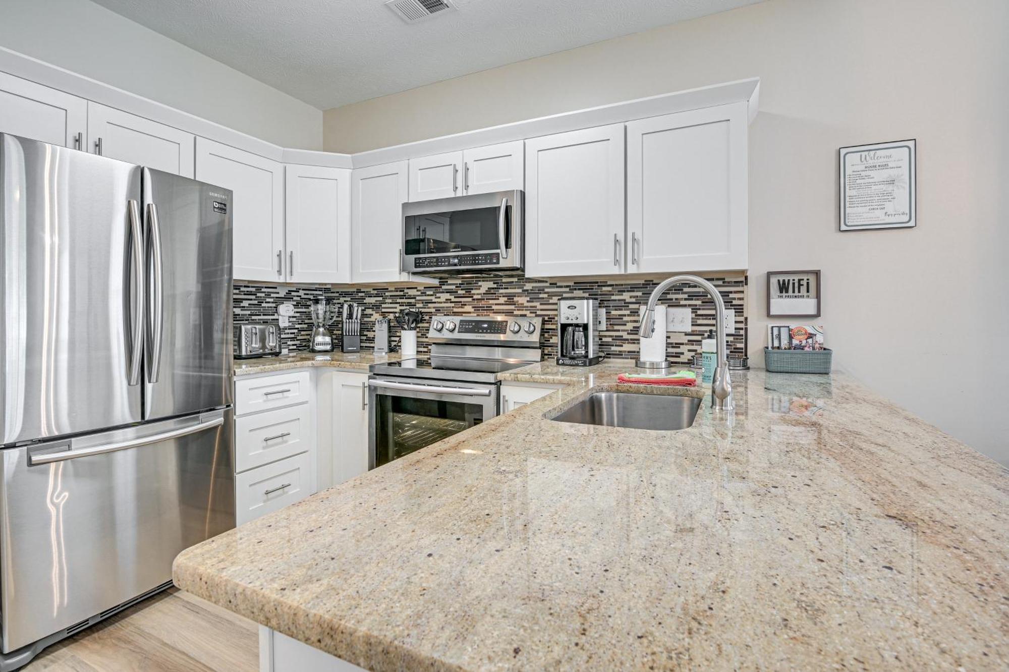 Breezy Golf With Pool Access, 4 Mi To Apartment *