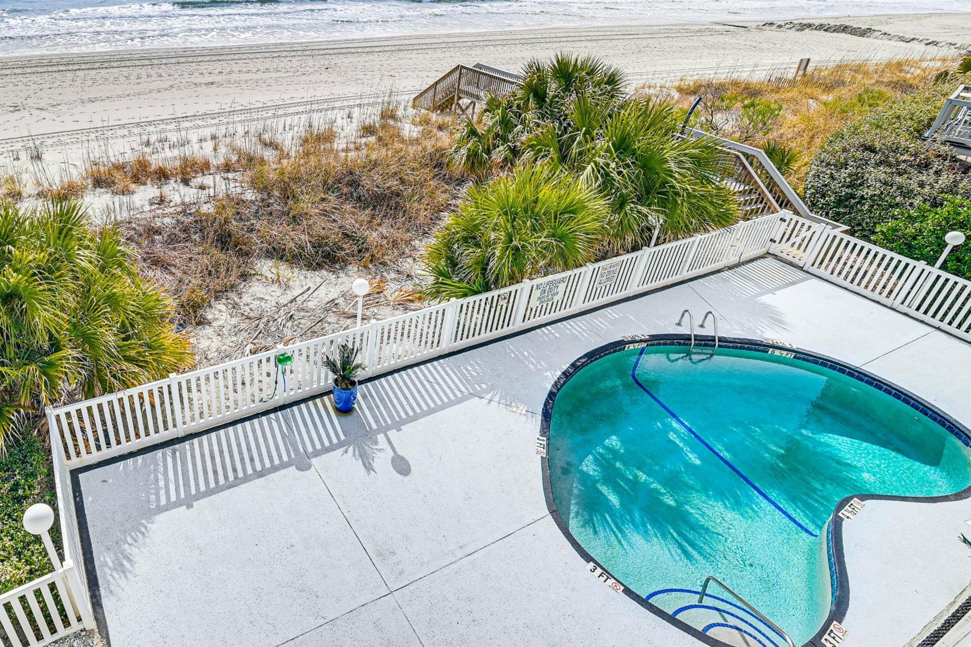 On-the-beach Escape Oceanfront In Surfside! * Myrtle Beach