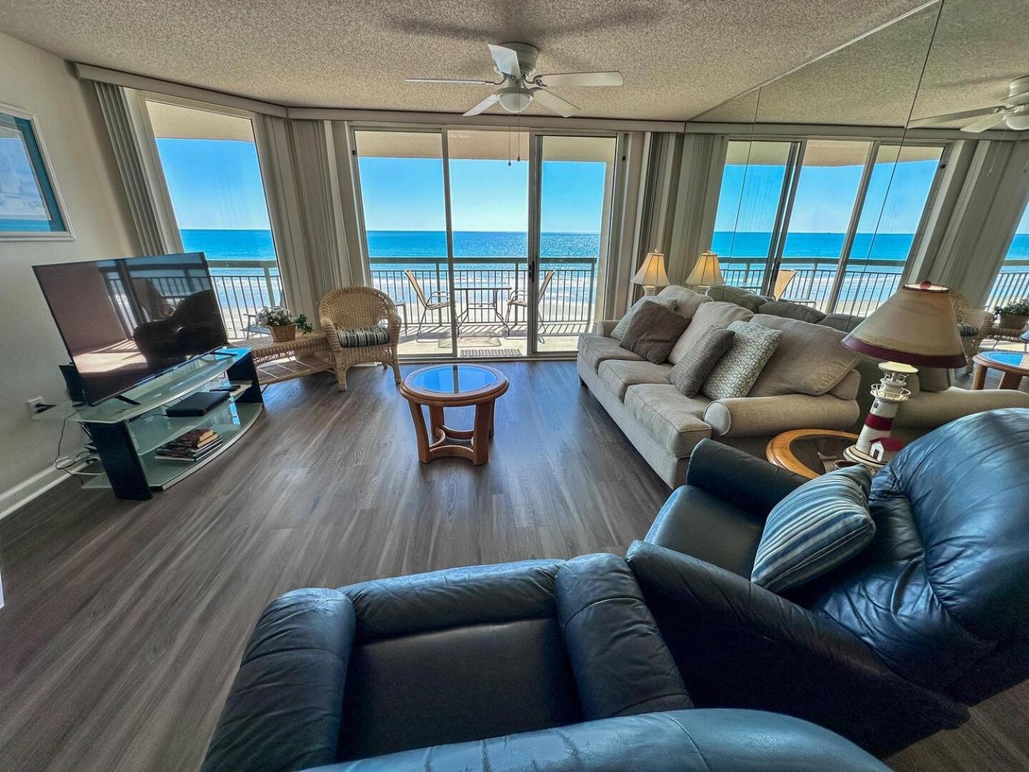 Apartment North Shore 502
