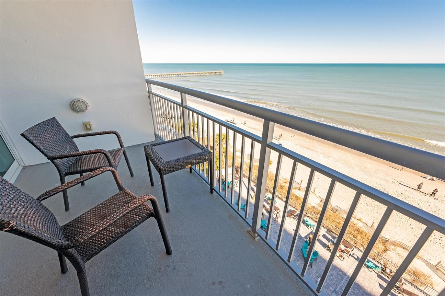 Holiday home 7th Floor! Modern Building, Direct Oceanfront View