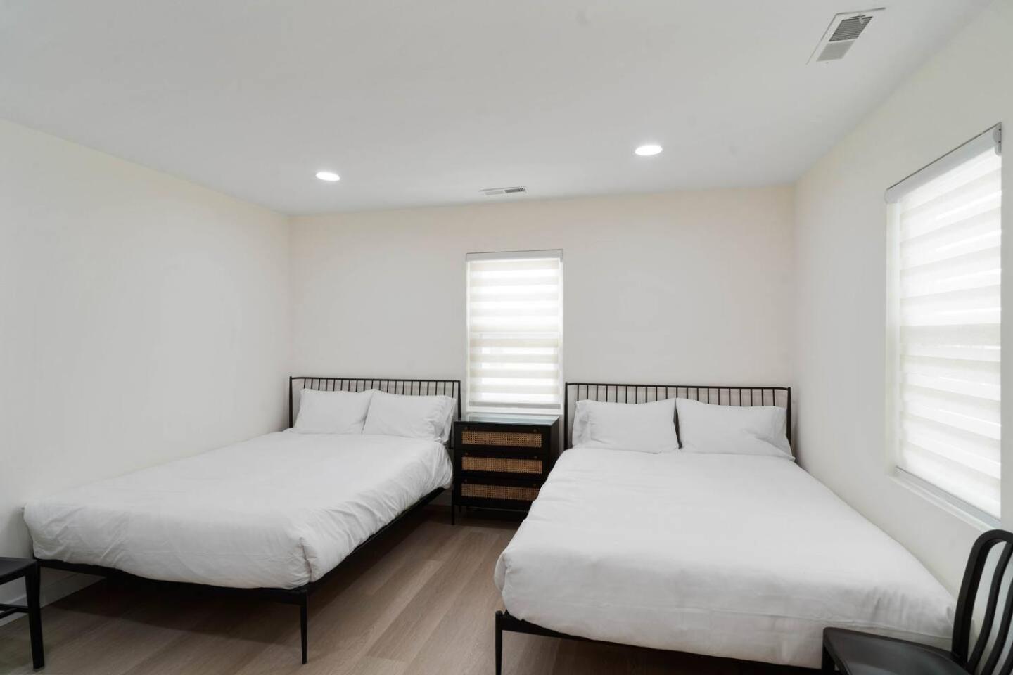 Renovated House Views 2 Min Walk Myrtle Beach