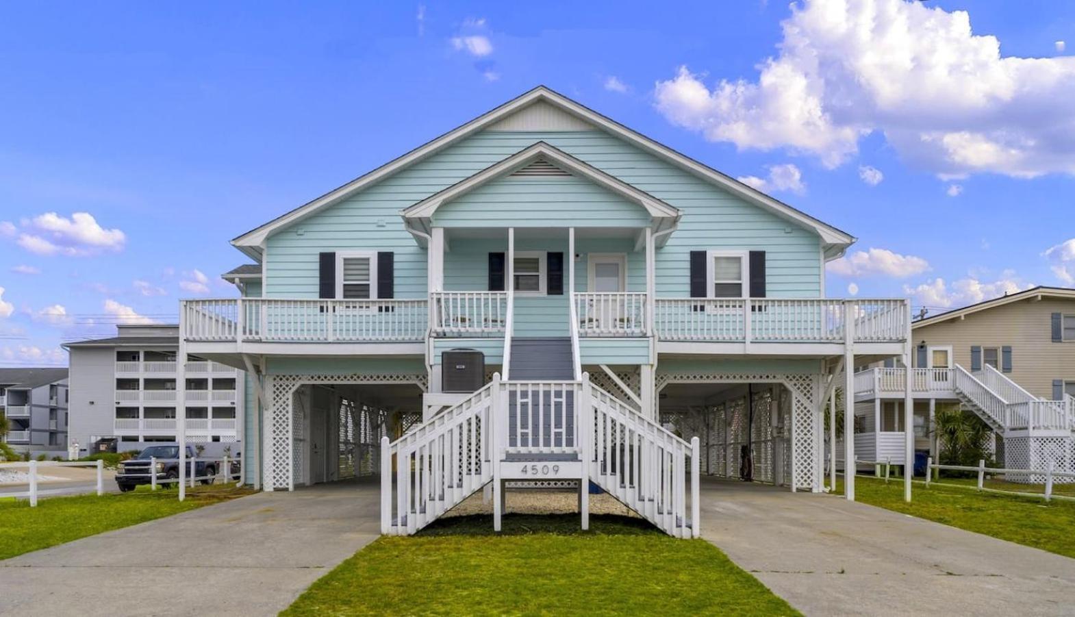 Renovated House Views 2 Min Walk Myrtle Beach