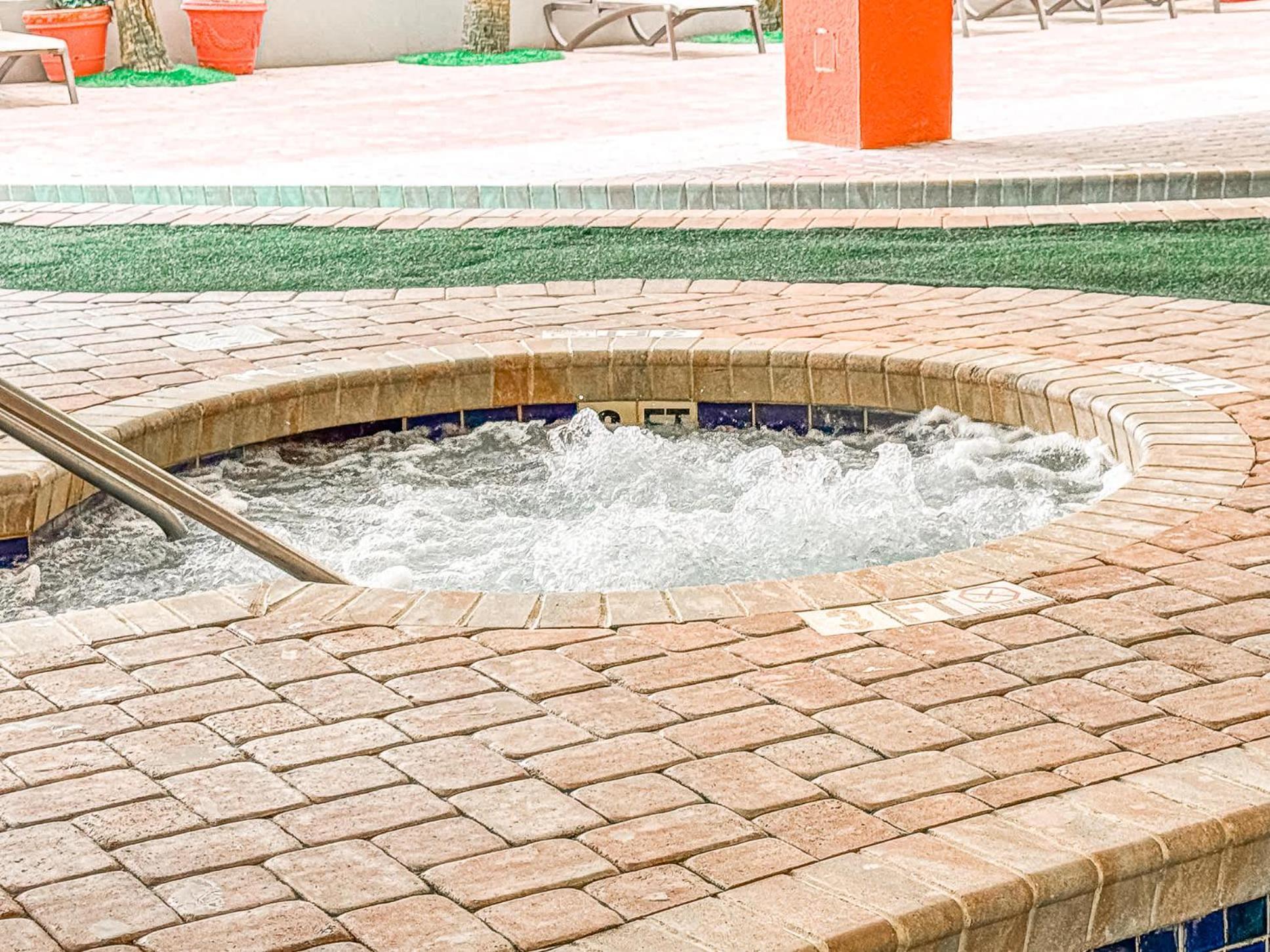 Tropical At Oceanfront W Lazy River *